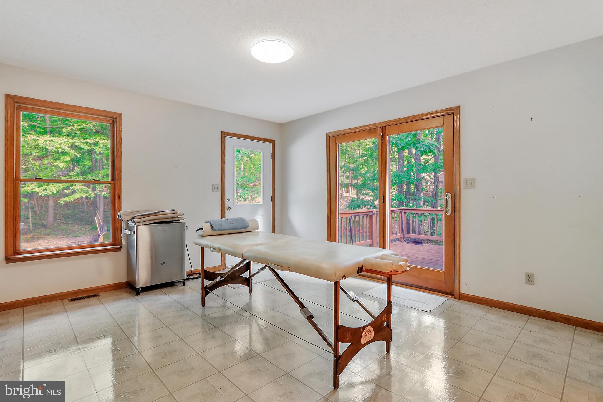 SOMERSET - Residential