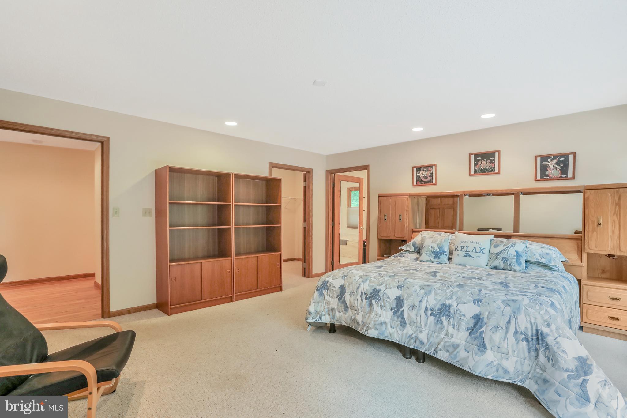 SOMERSET - Residential