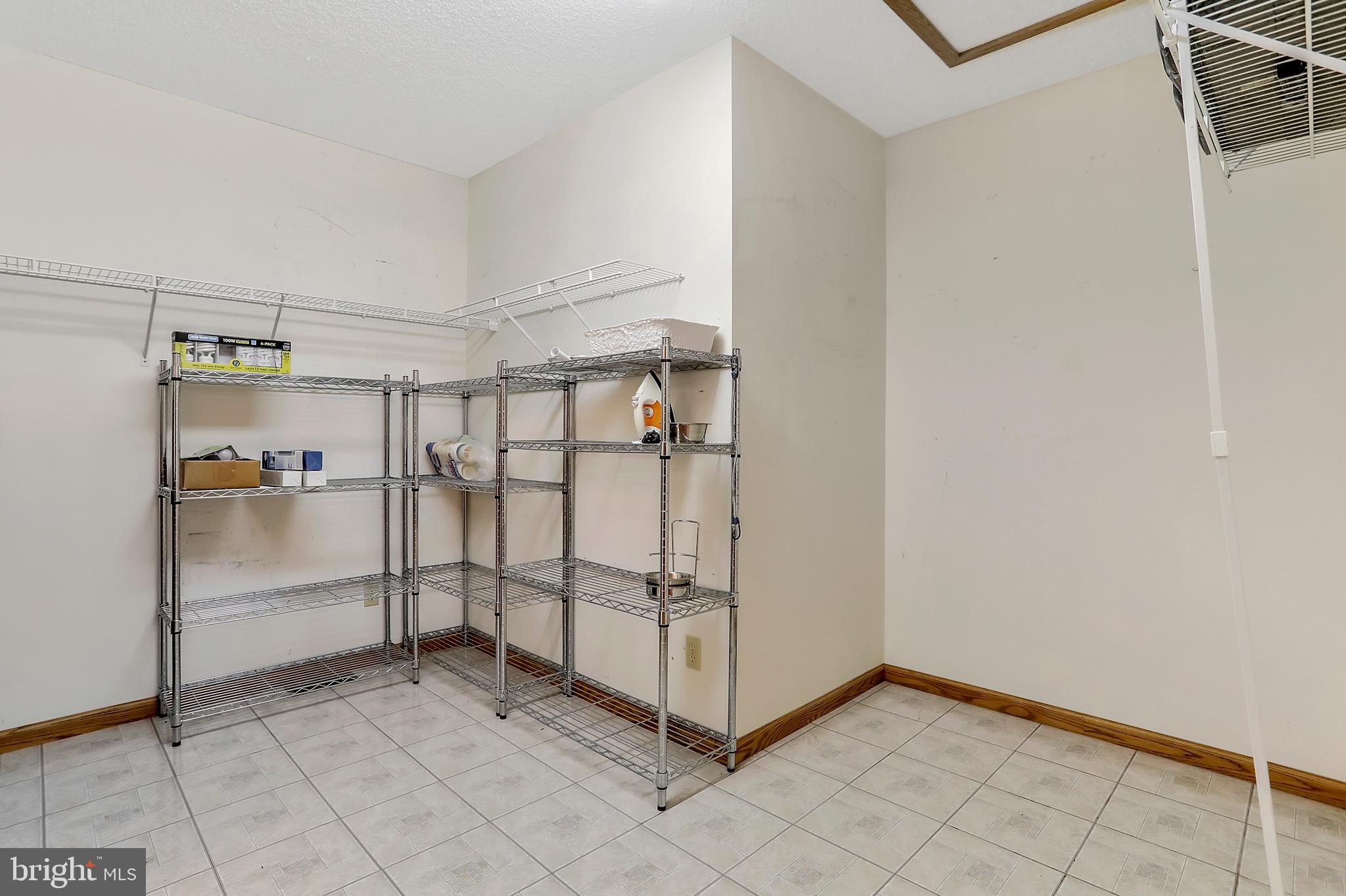 SOMERSET - Residential