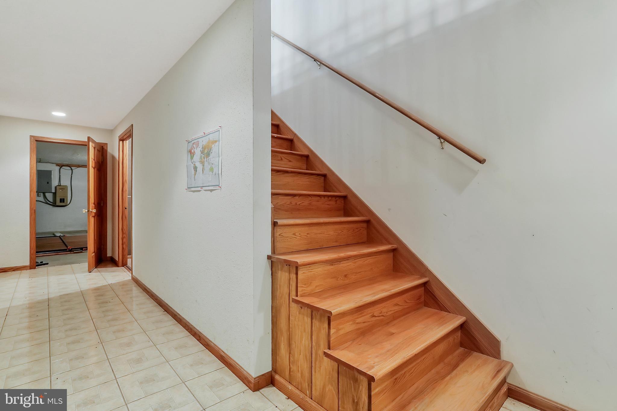 SOMERSET - Residential