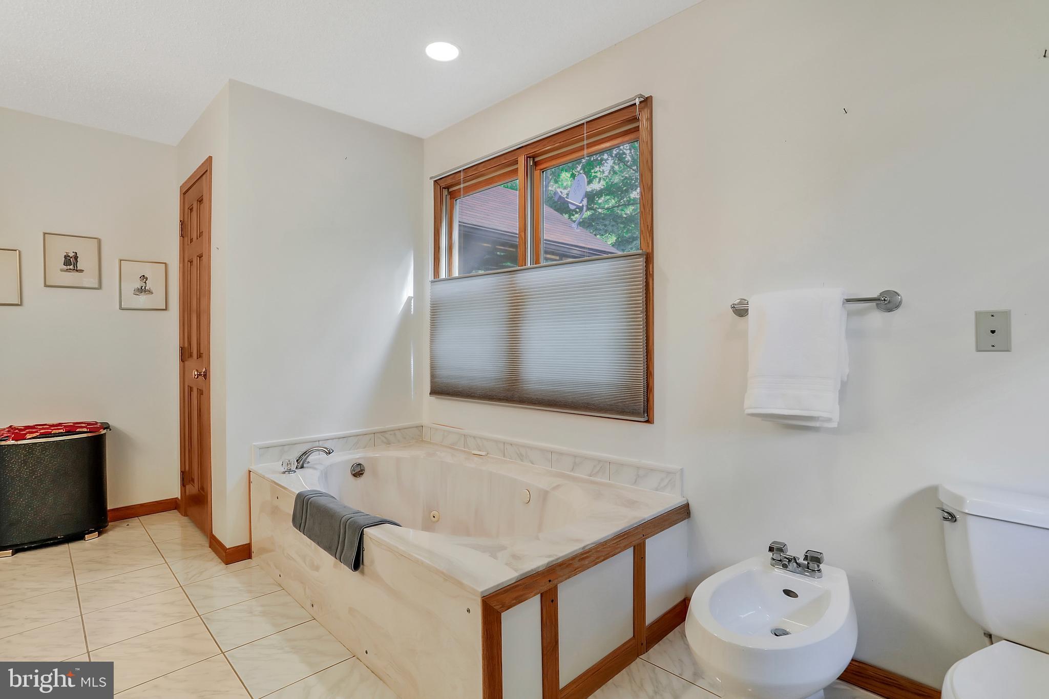 SOMERSET - Residential