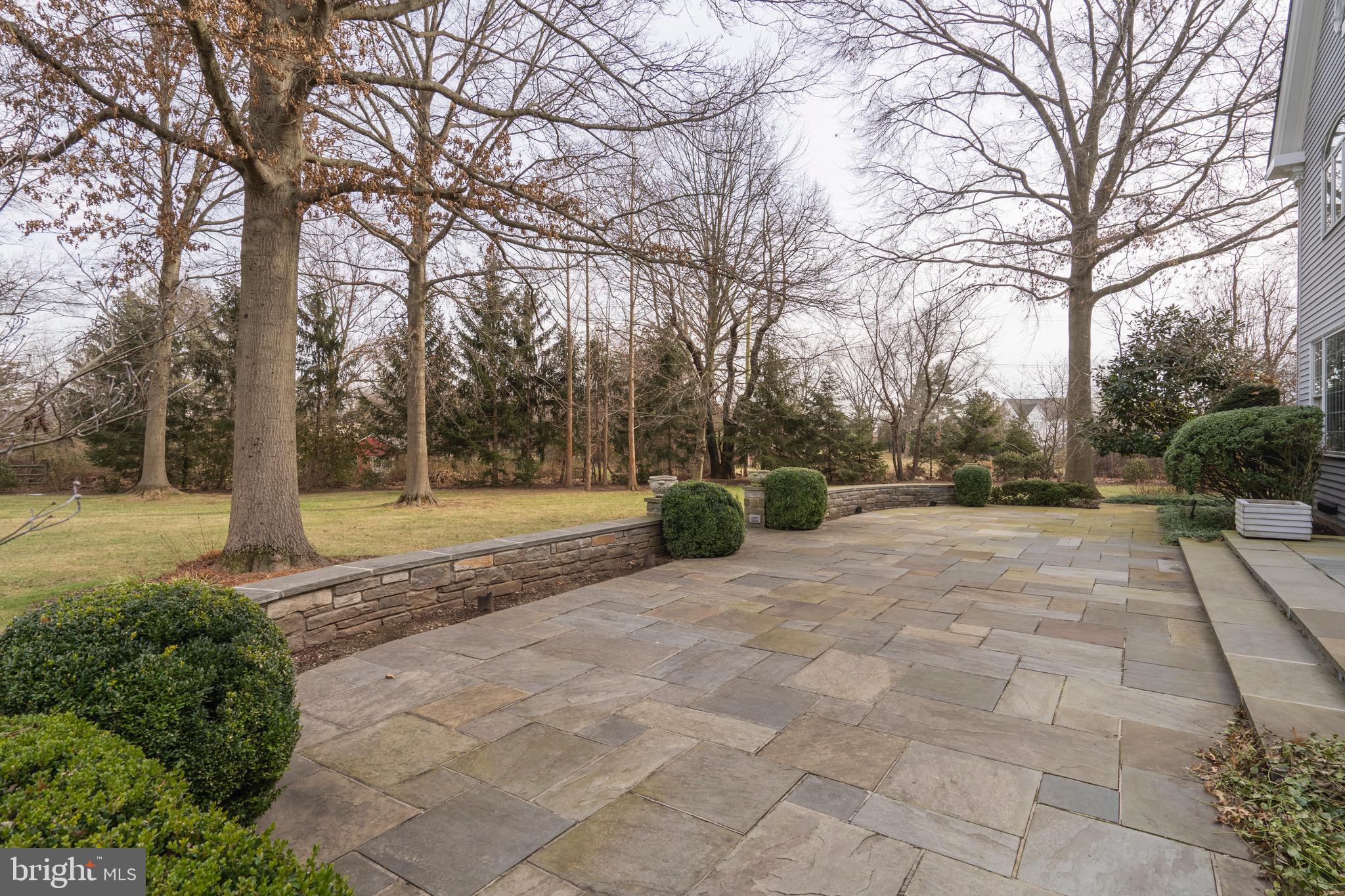 GOVERNOR ESTATES - Residential