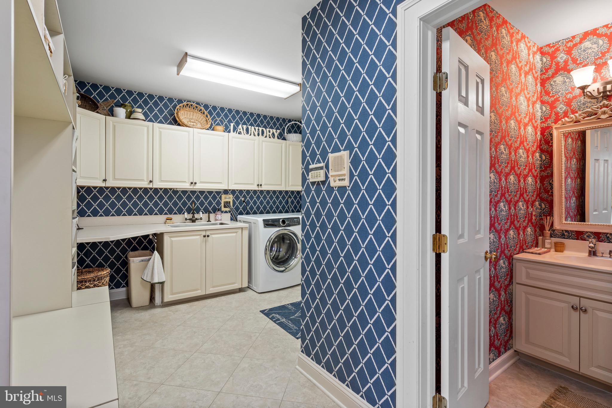 GOVERNOR ESTATES - Residential