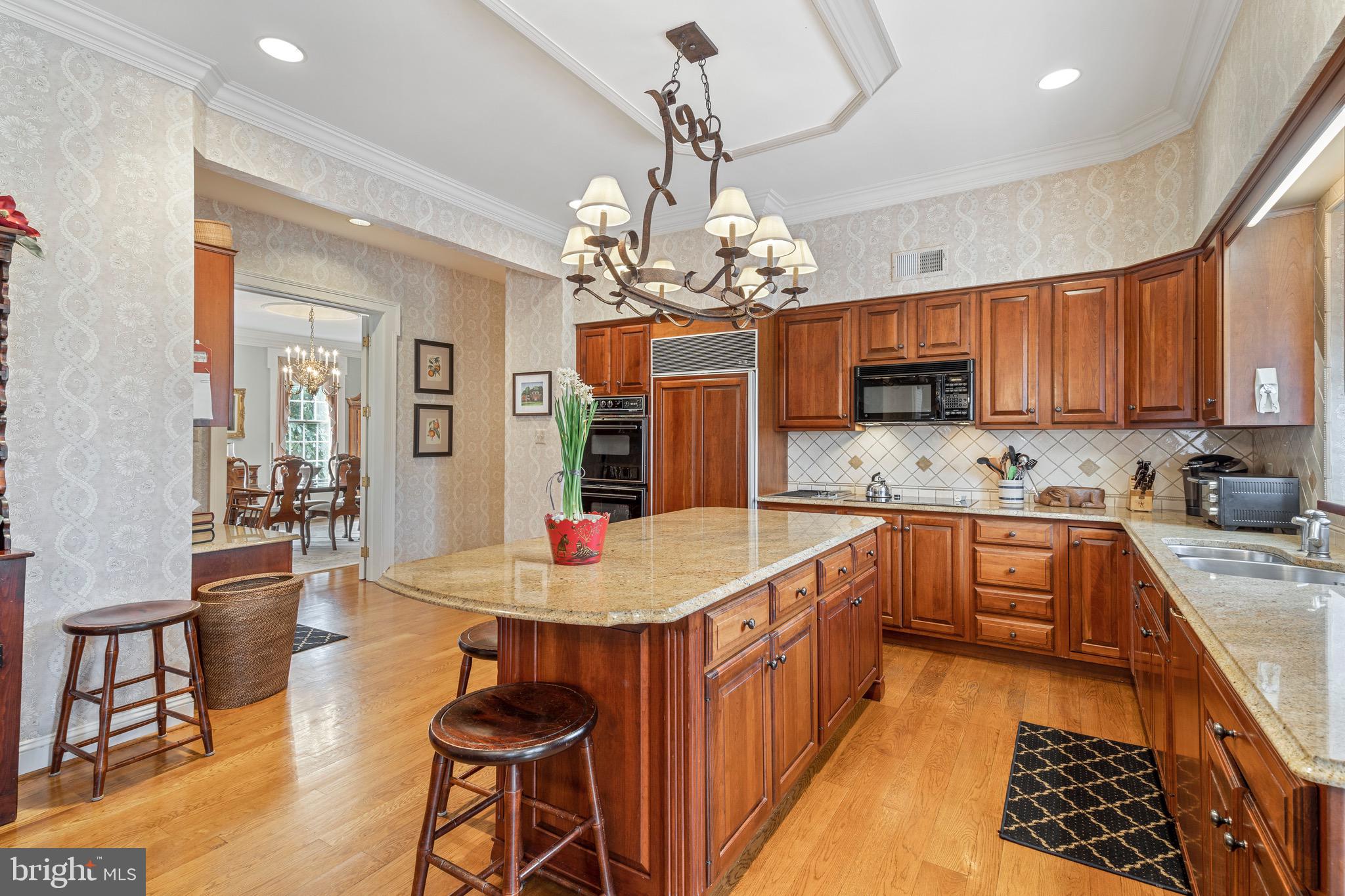 GOVERNOR ESTATES - Residential