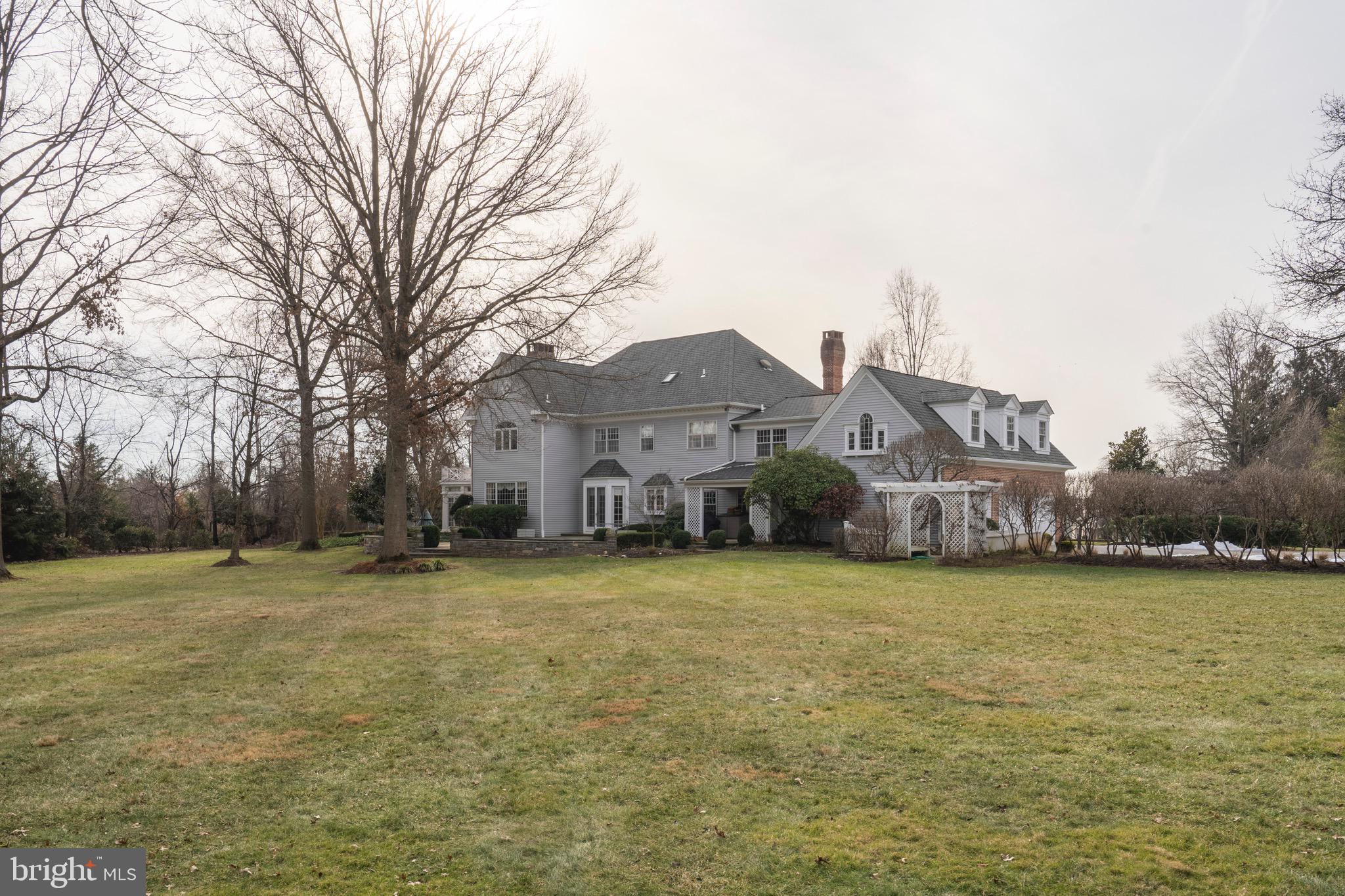 GOVERNOR ESTATES - Residential