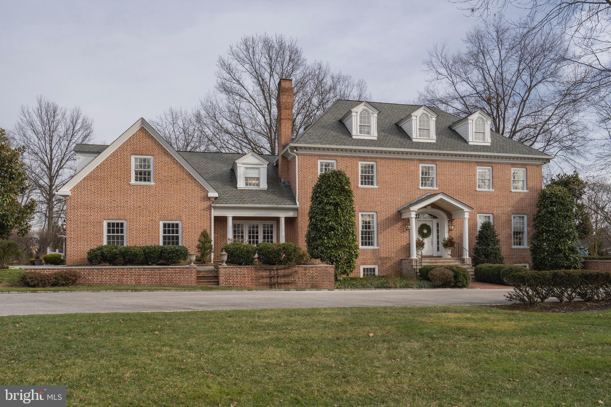 GOVERNOR ESTATES - Residential