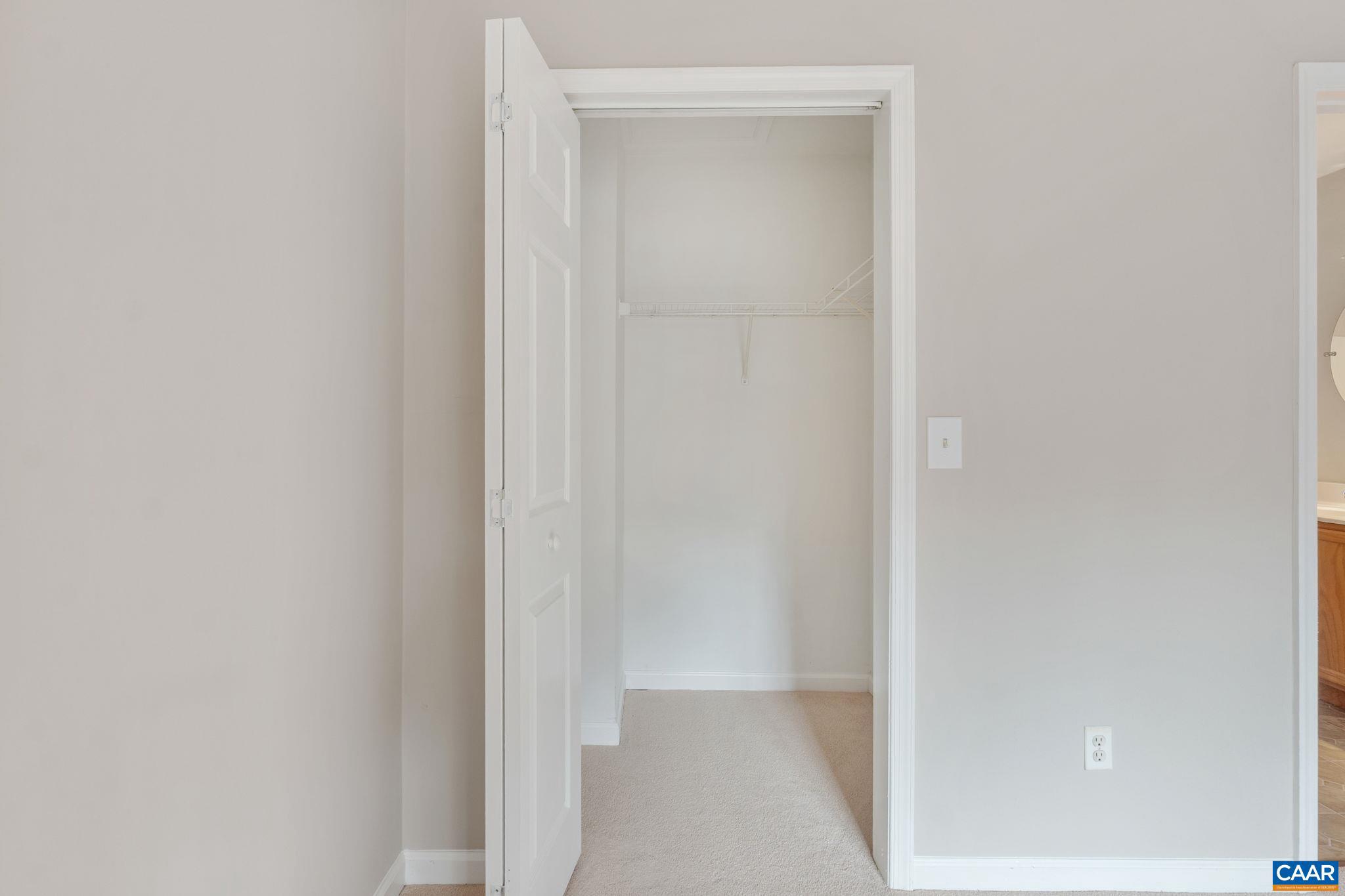 LAKE MONTICELLO - Residential