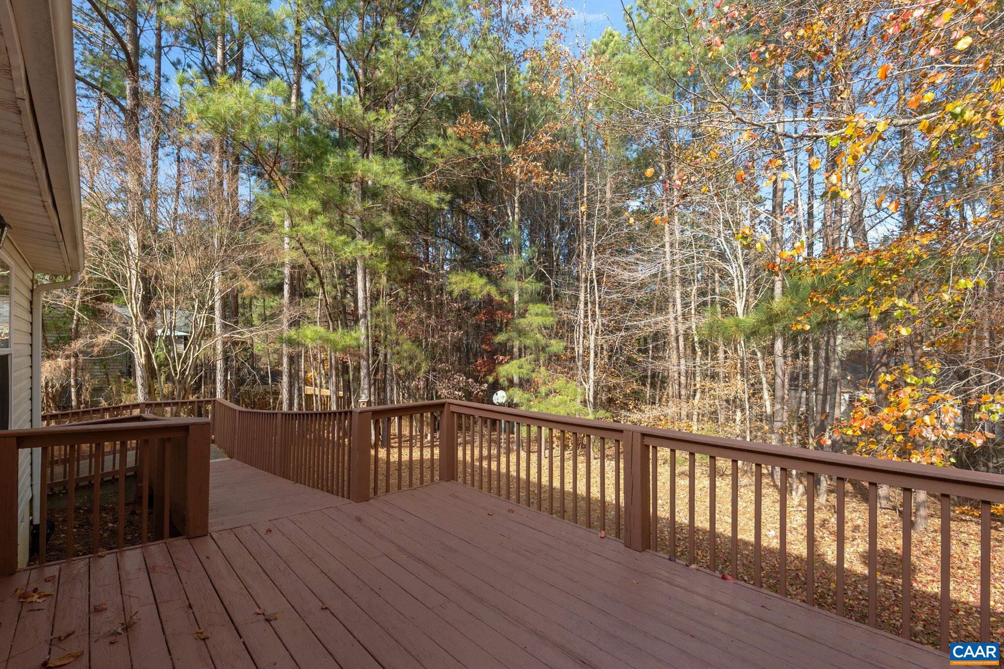 LAKE MONTICELLO - Residential