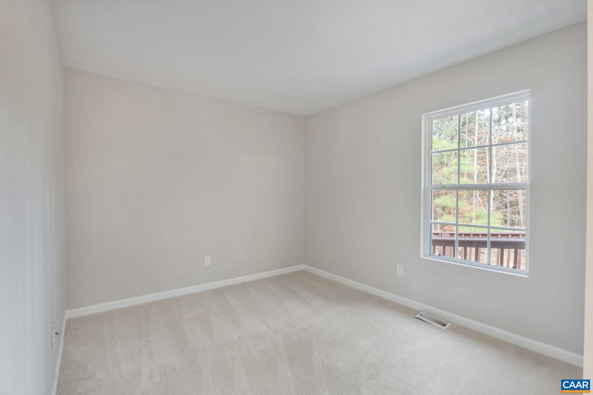 LAKE MONTICELLO - Residential