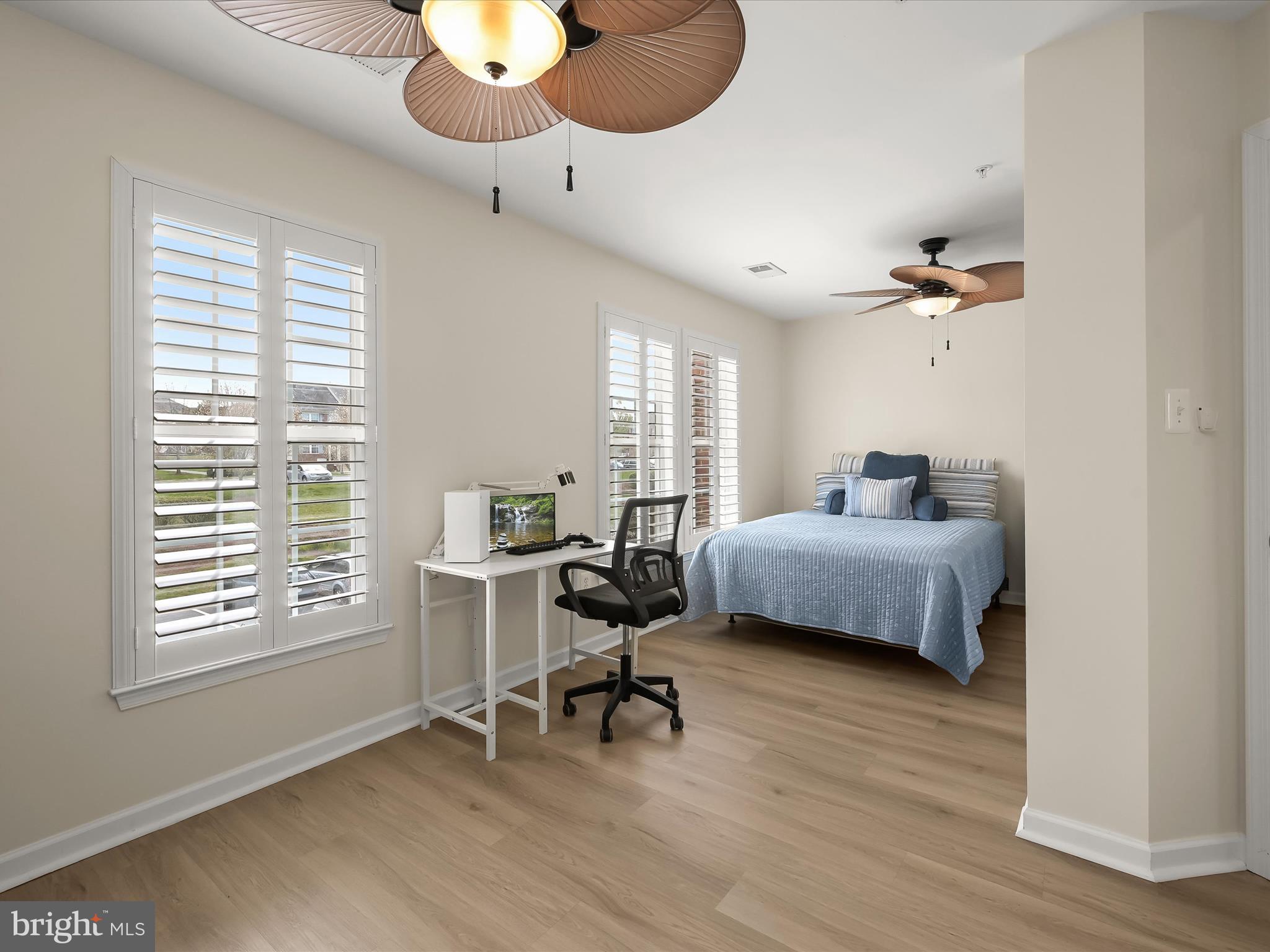 GLENBROOK - Residential