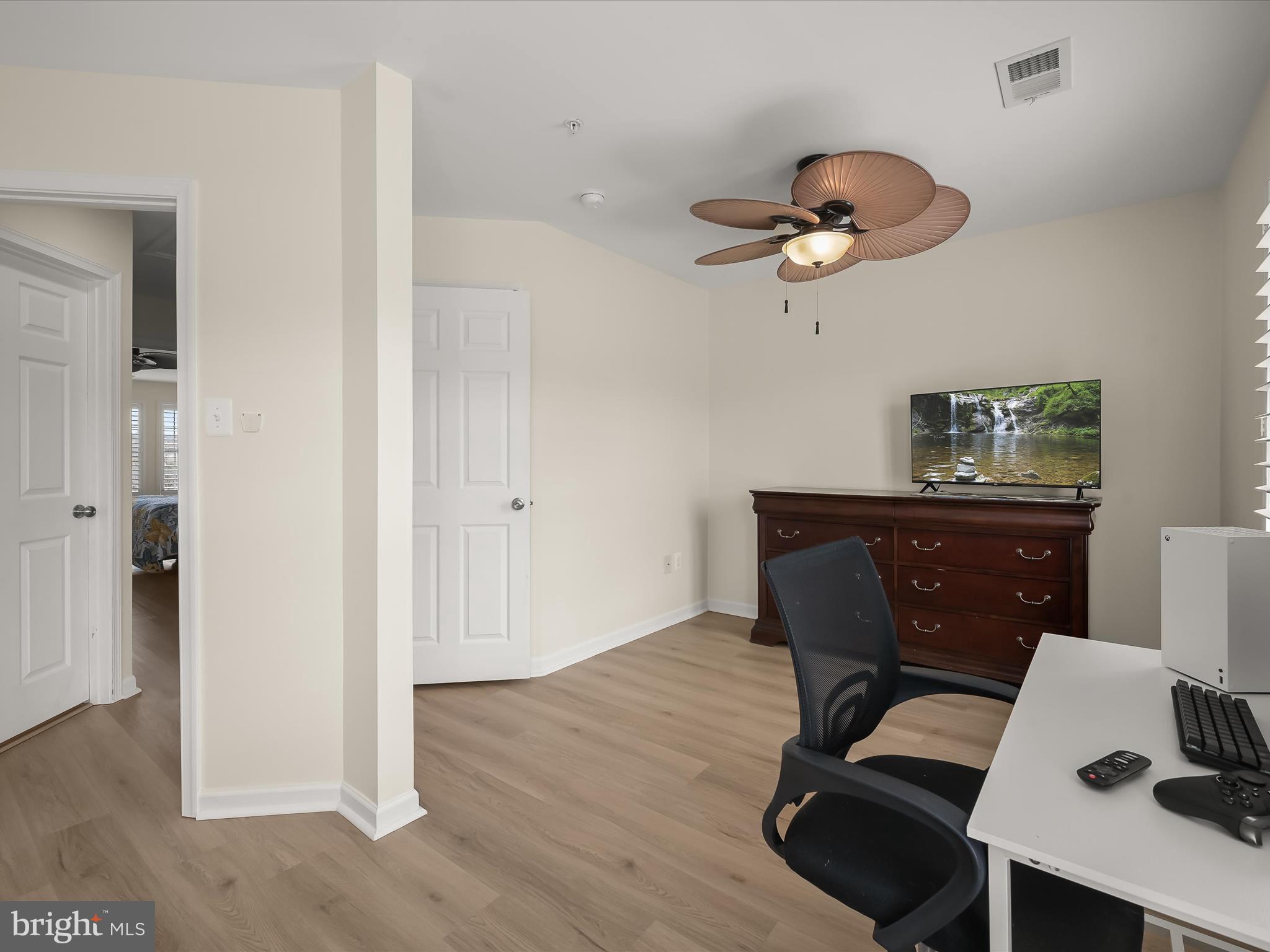 GLENBROOK - Residential