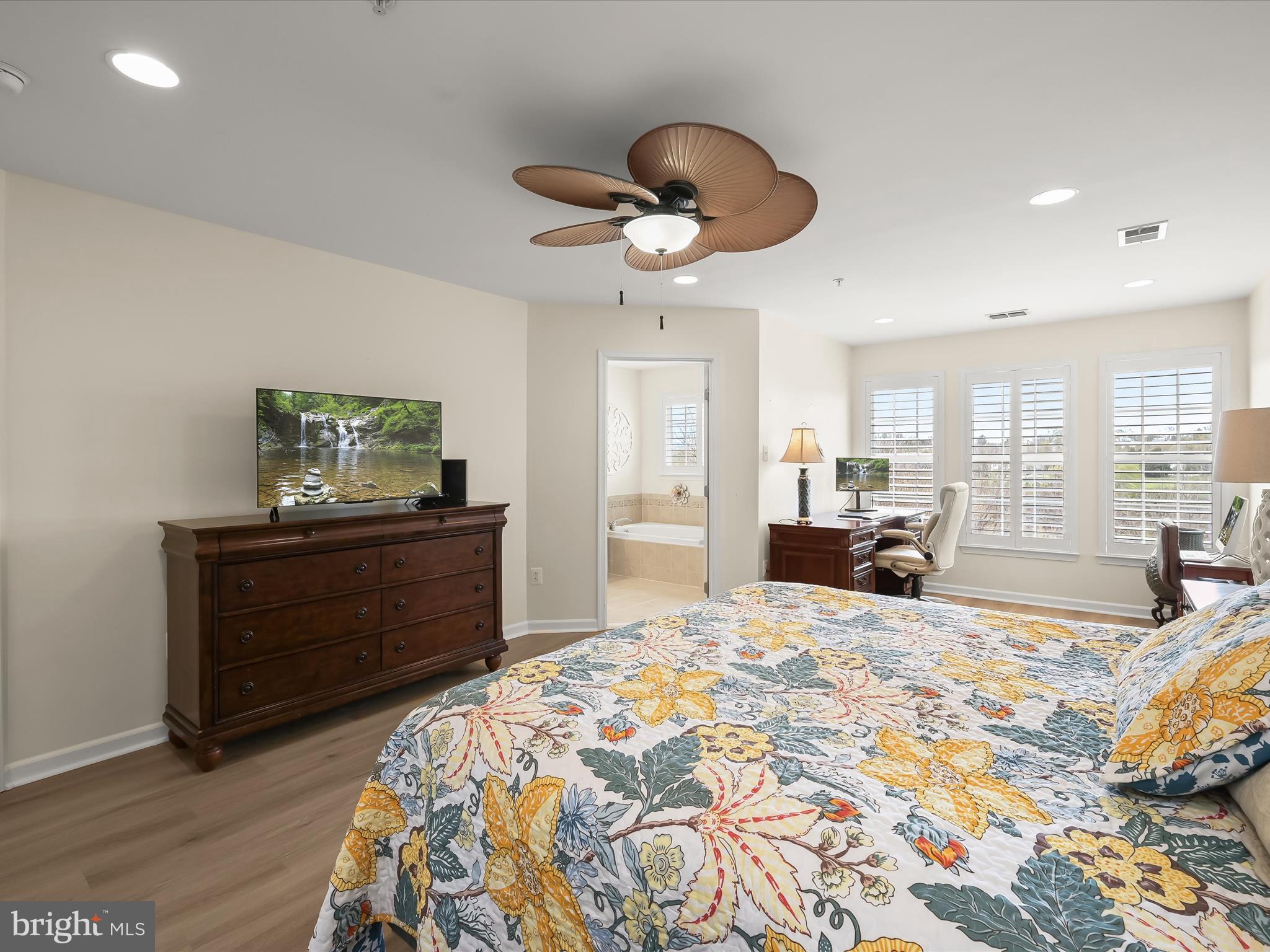 GLENBROOK - Residential