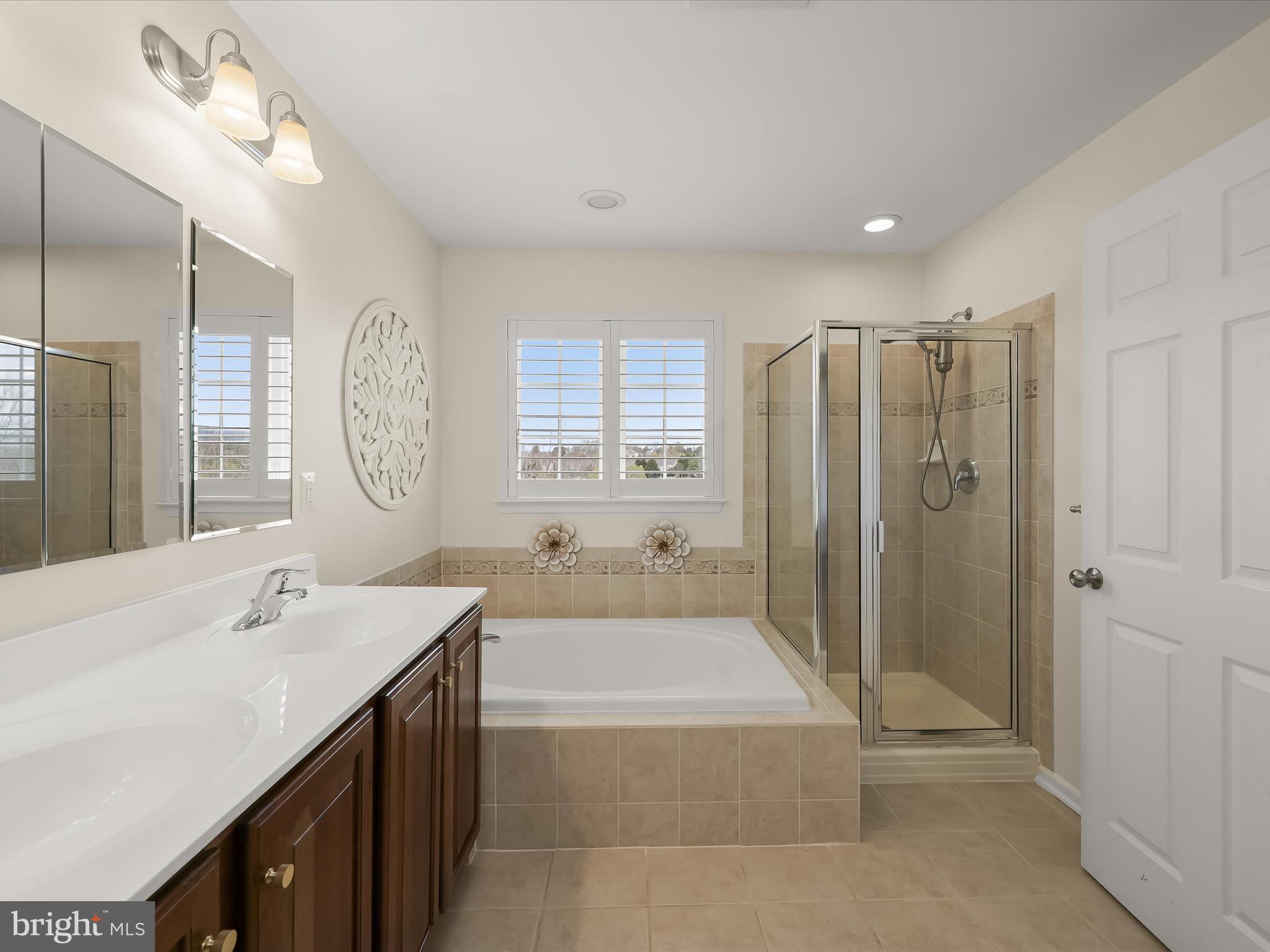 GLENBROOK - Residential