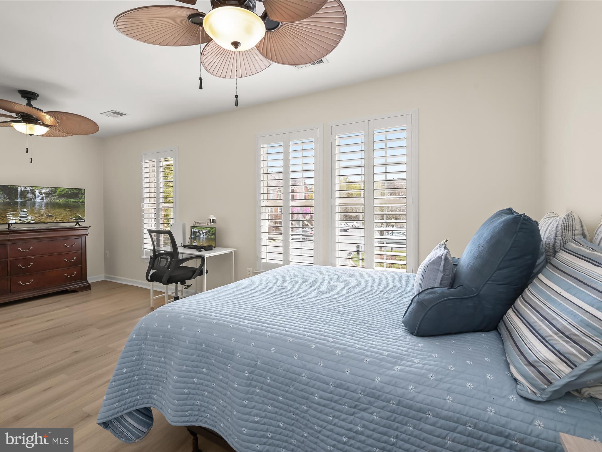 GLENBROOK - Residential