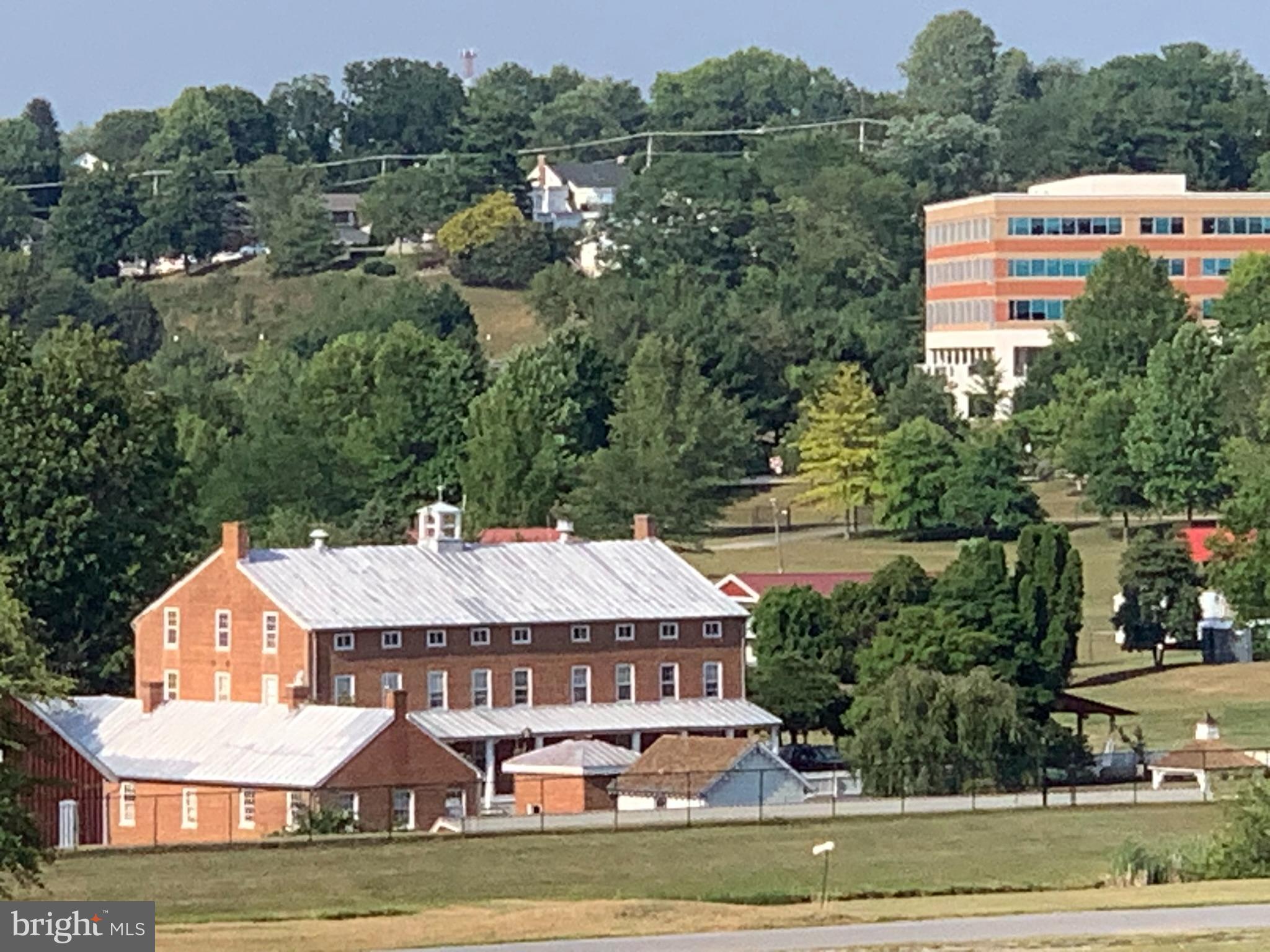 PARRS RIDGE - Residential