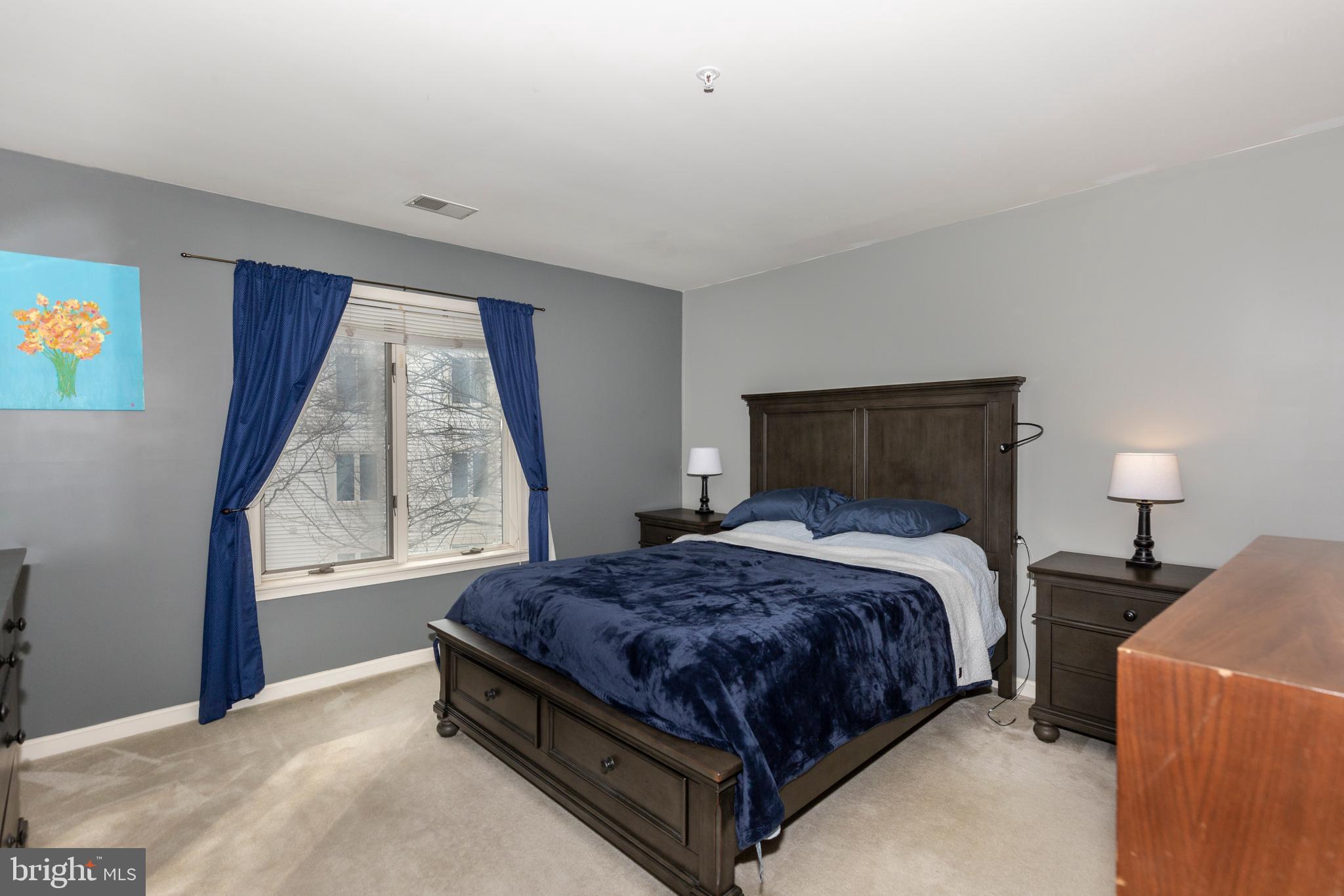 PARRS RIDGE - Residential