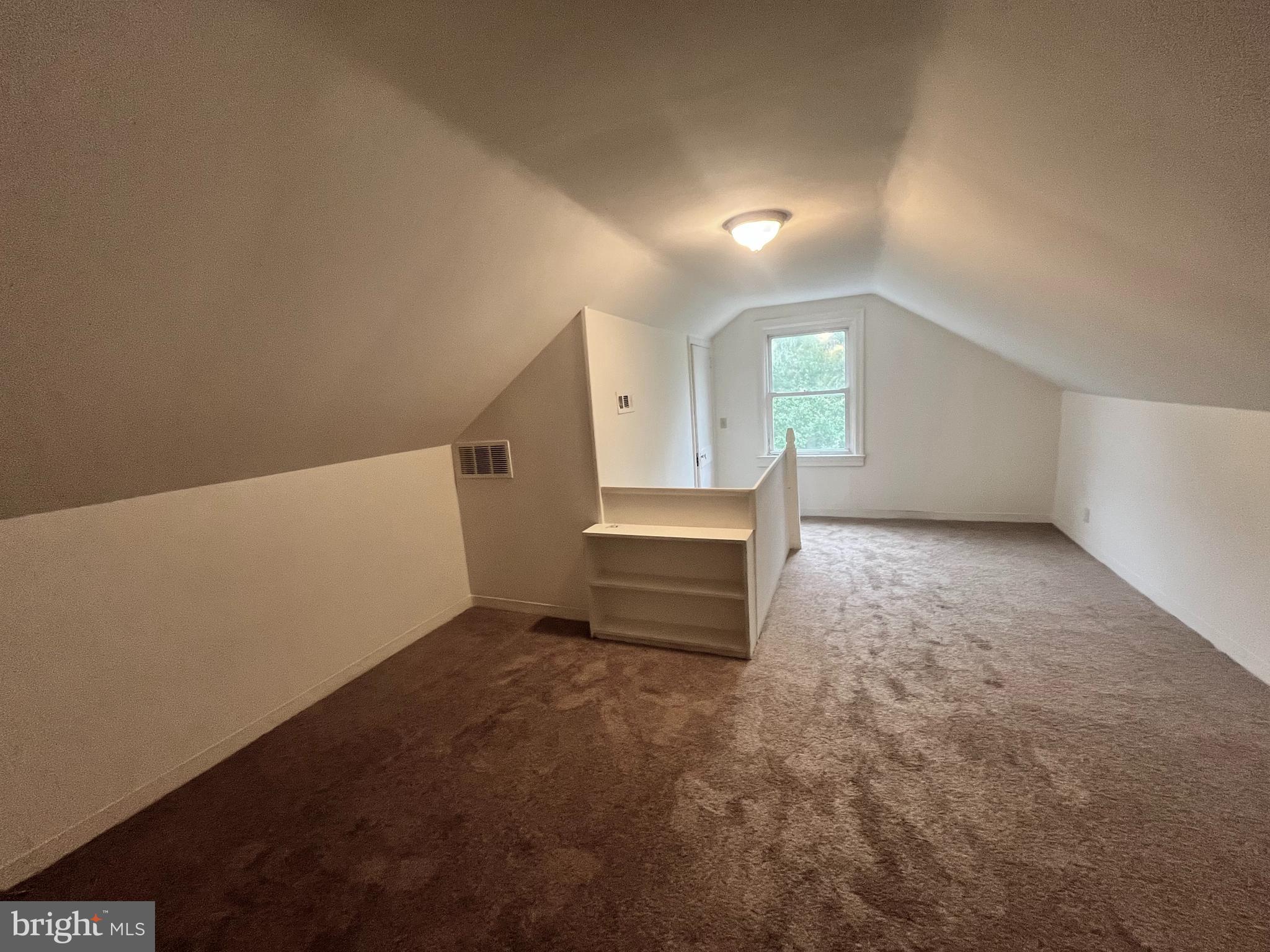 MARYLAND MANOR - Residential Lease