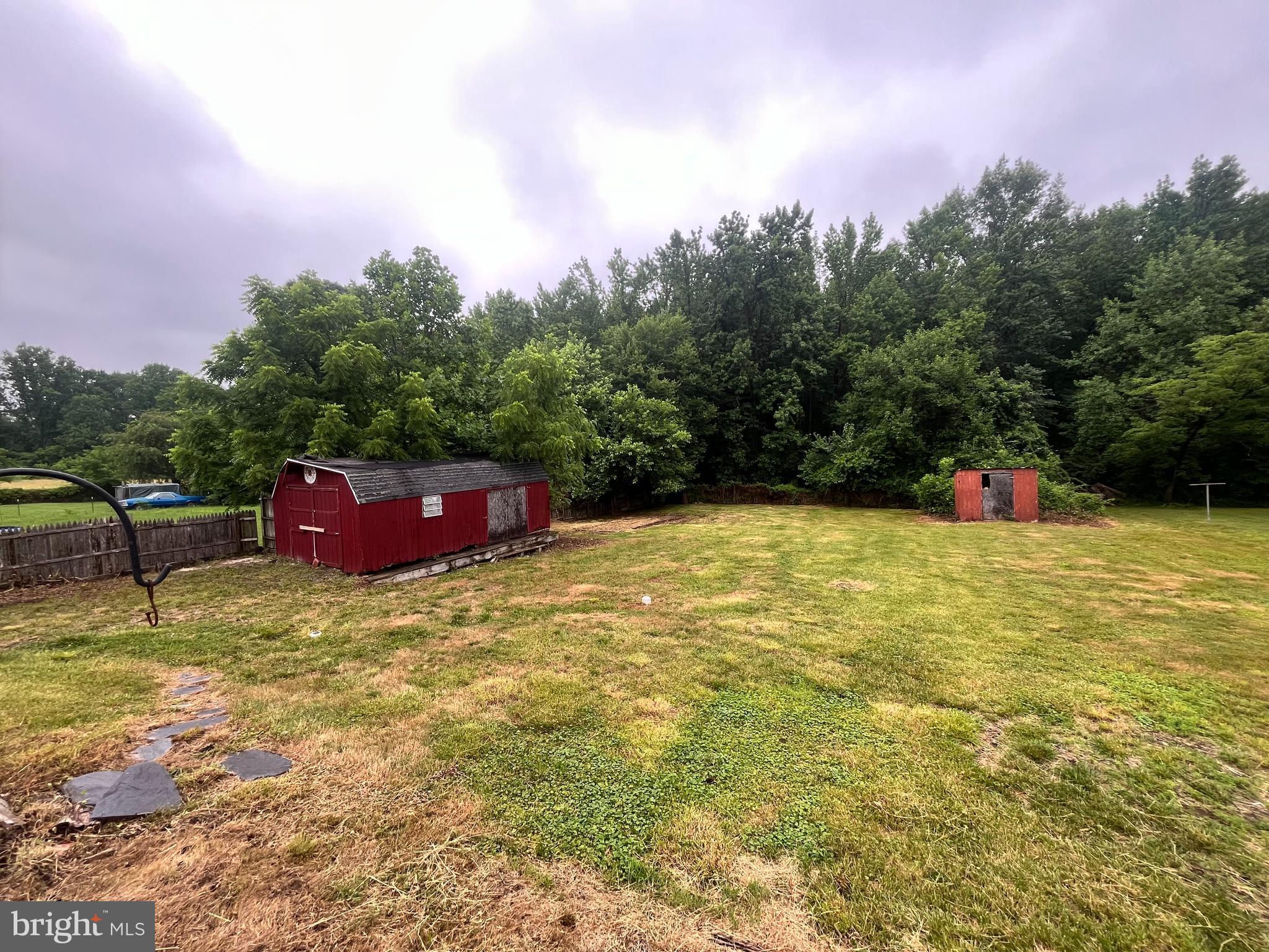 MARYLAND MANOR - Residential Lease