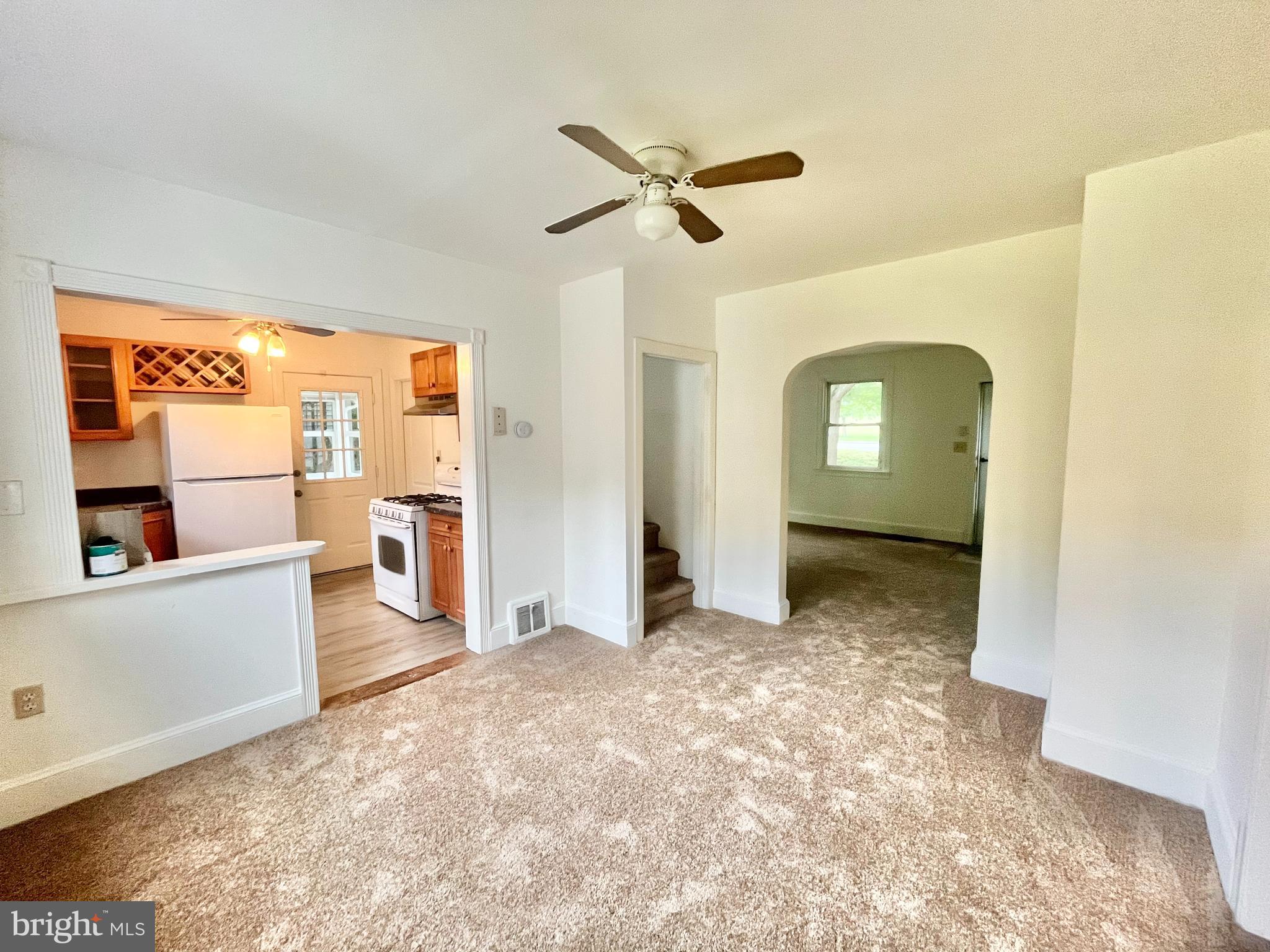 MARYLAND MANOR - Residential Lease