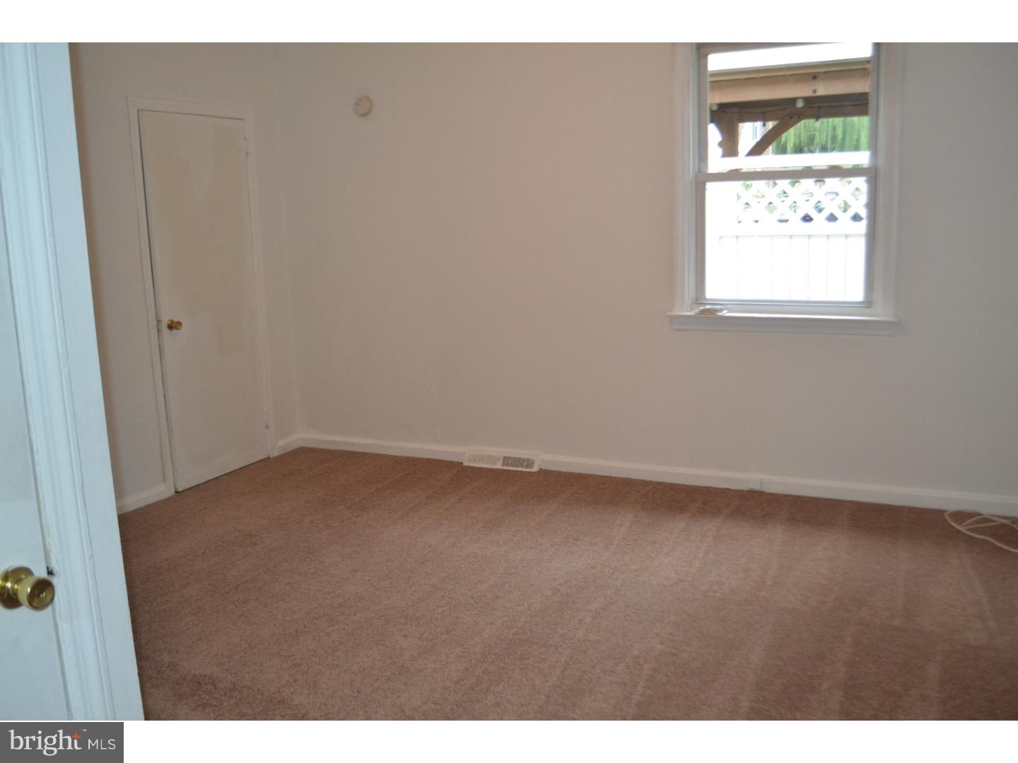 GARDEN CITY - Residential Lease