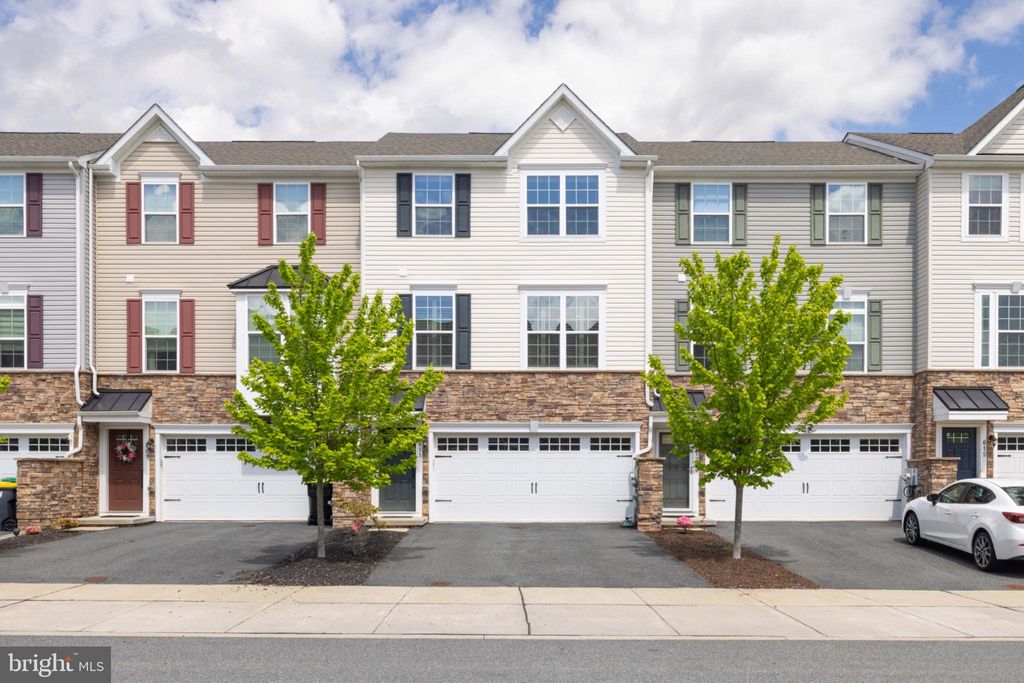 Photo of 611 Judy Way, NEWARK, DE 19713 (MLS # DENC2101842)