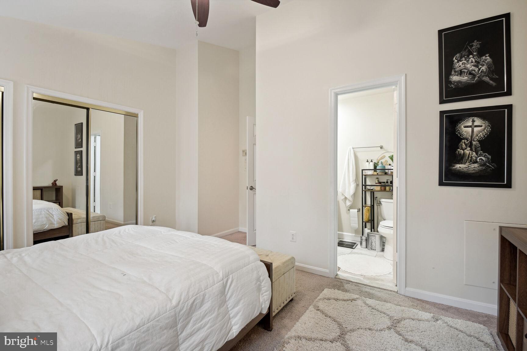 HOLLY POINTE - Residential Lease