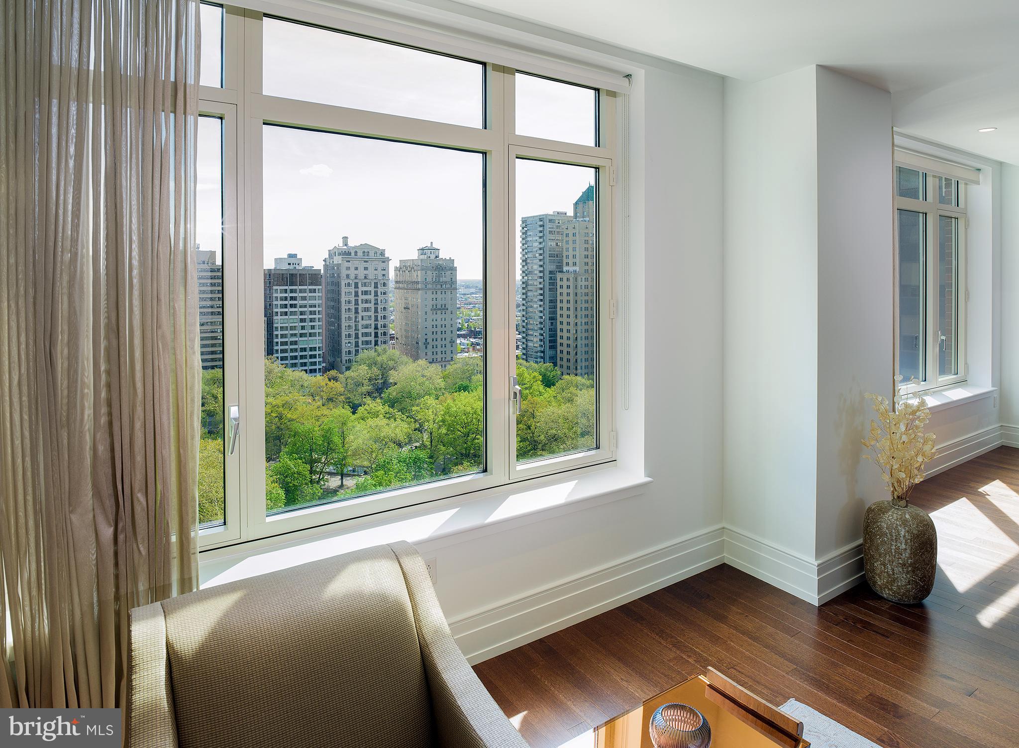RITTENHOUSE SQUARE - Residential