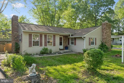 1215 Pine Avenue, Shady Side, MD MLS: MDAA2114274