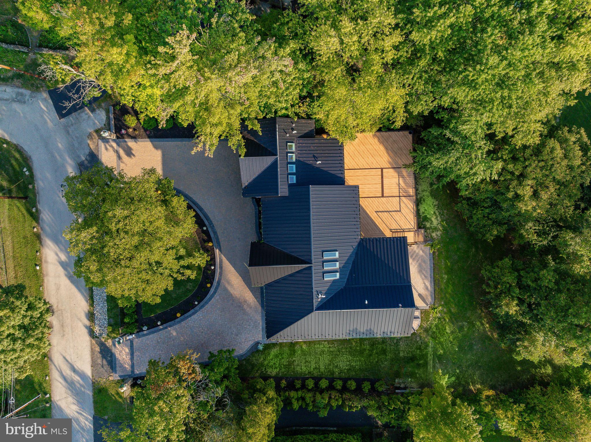 CHESTNUT HILL - Residential