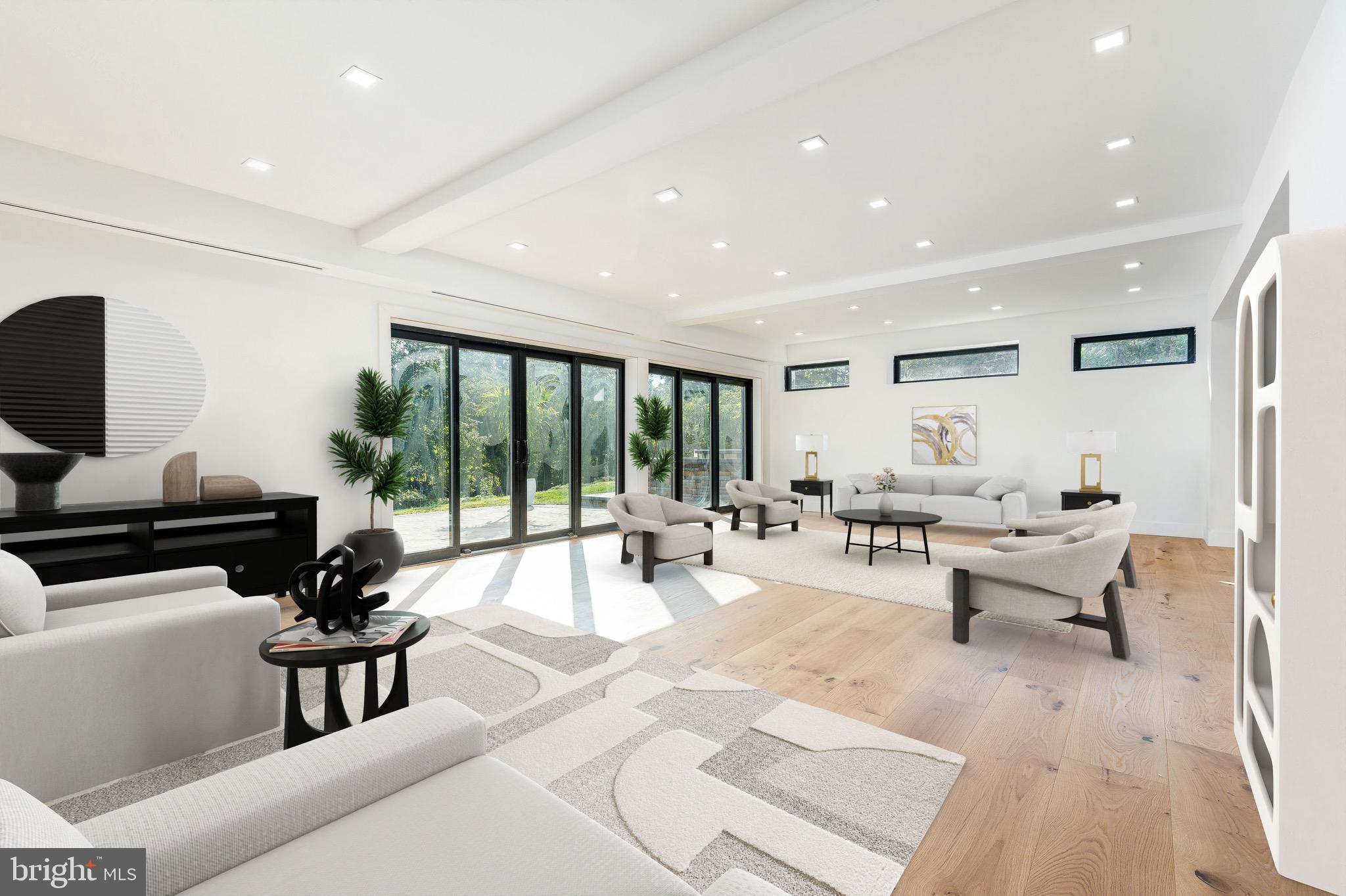 CHESTNUT HILL - Residential