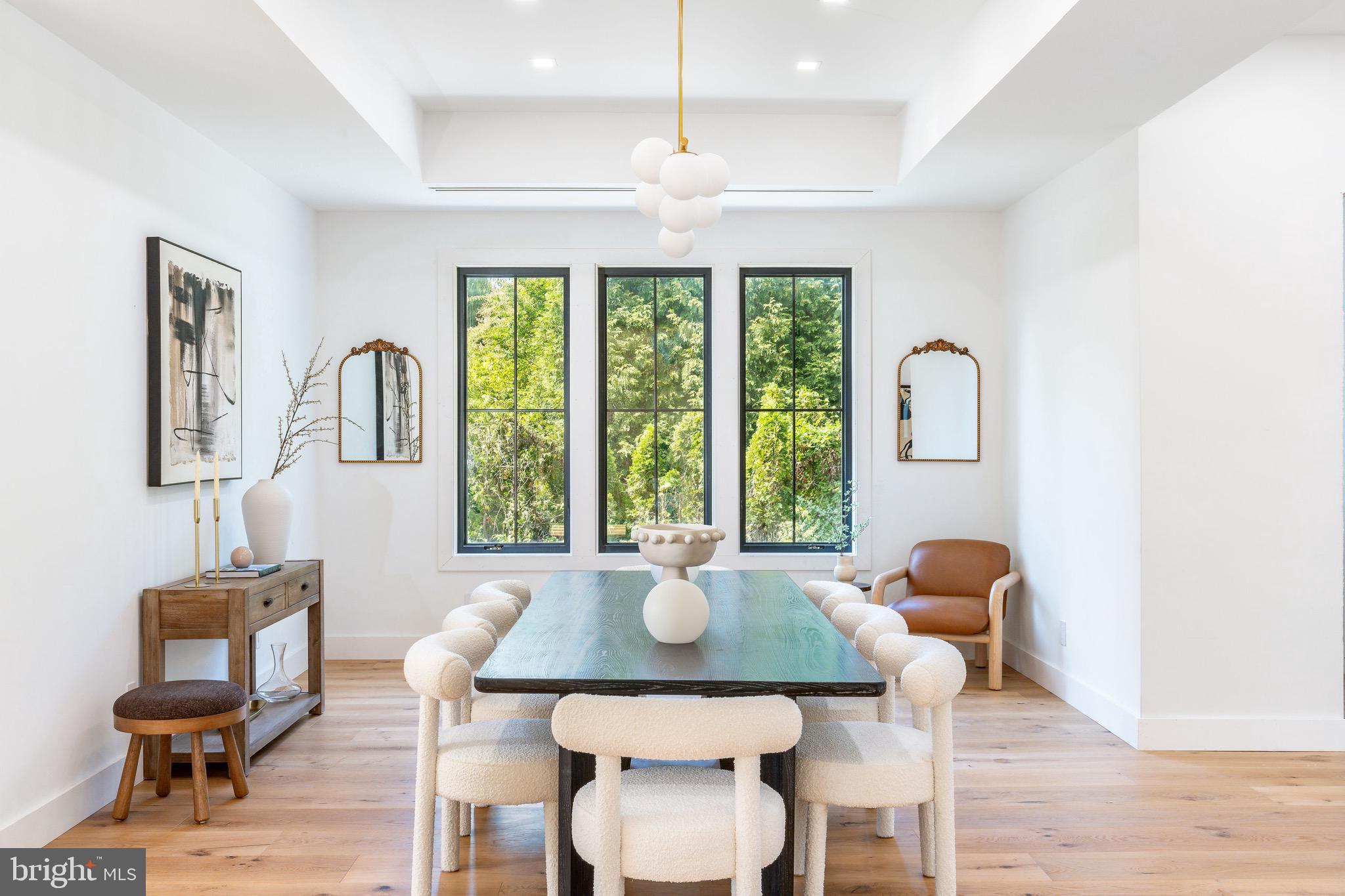 CHESTNUT HILL - Residential