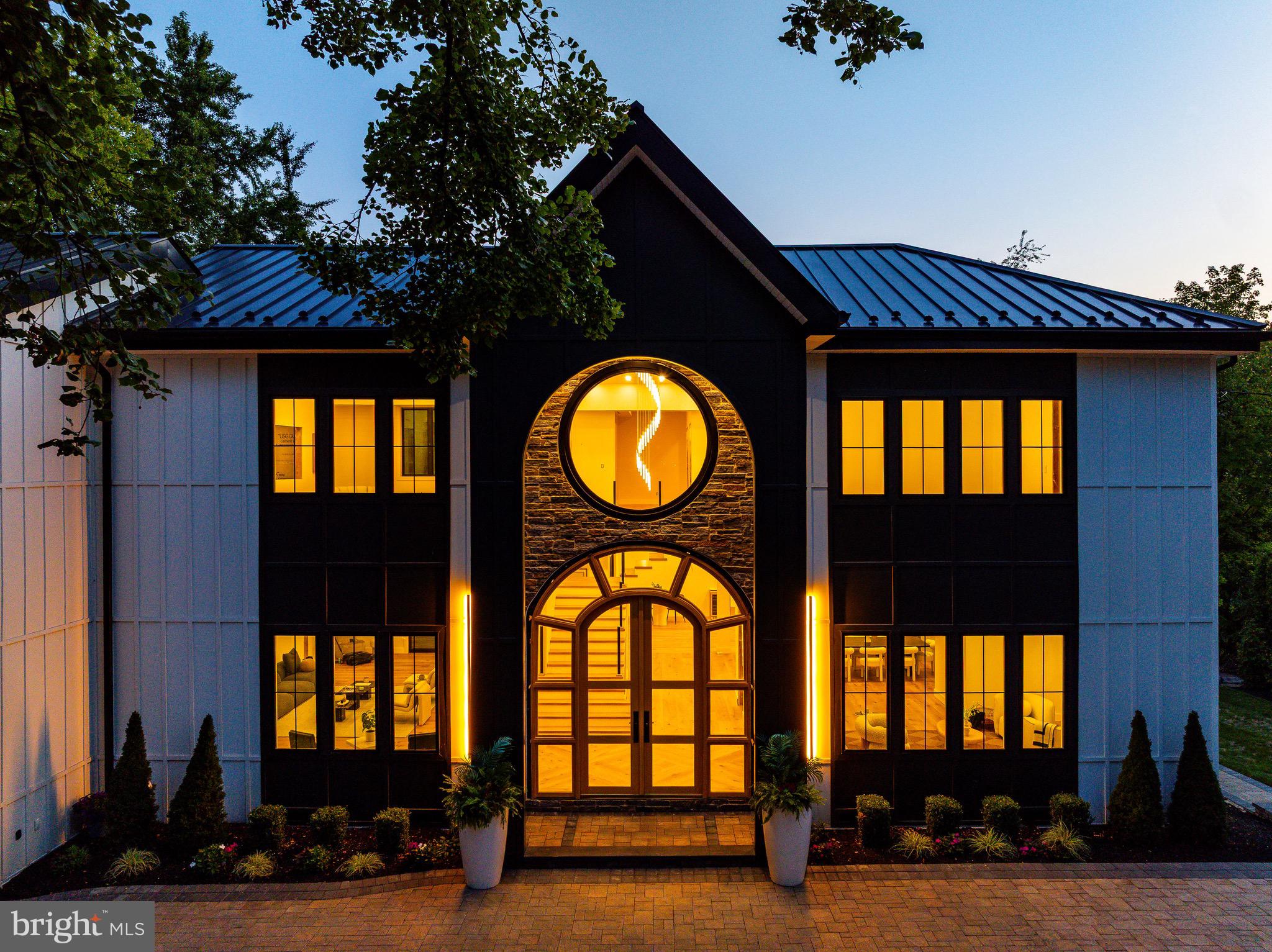 CHESTNUT HILL - Residential