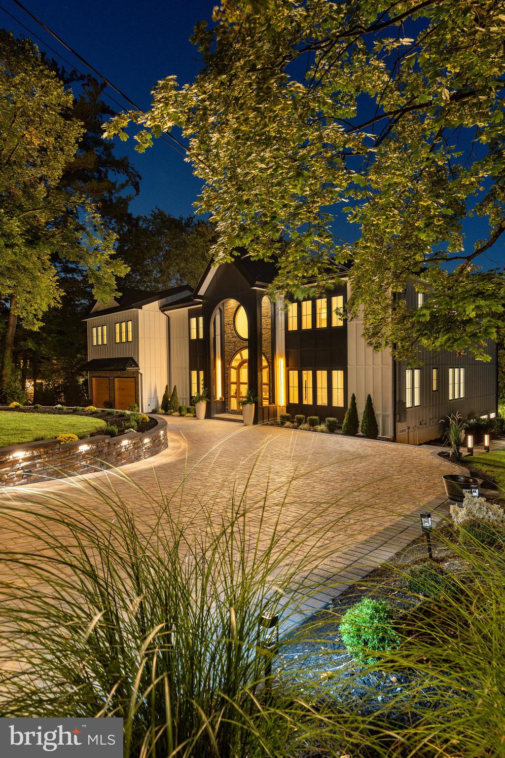 CHESTNUT HILL - Residential