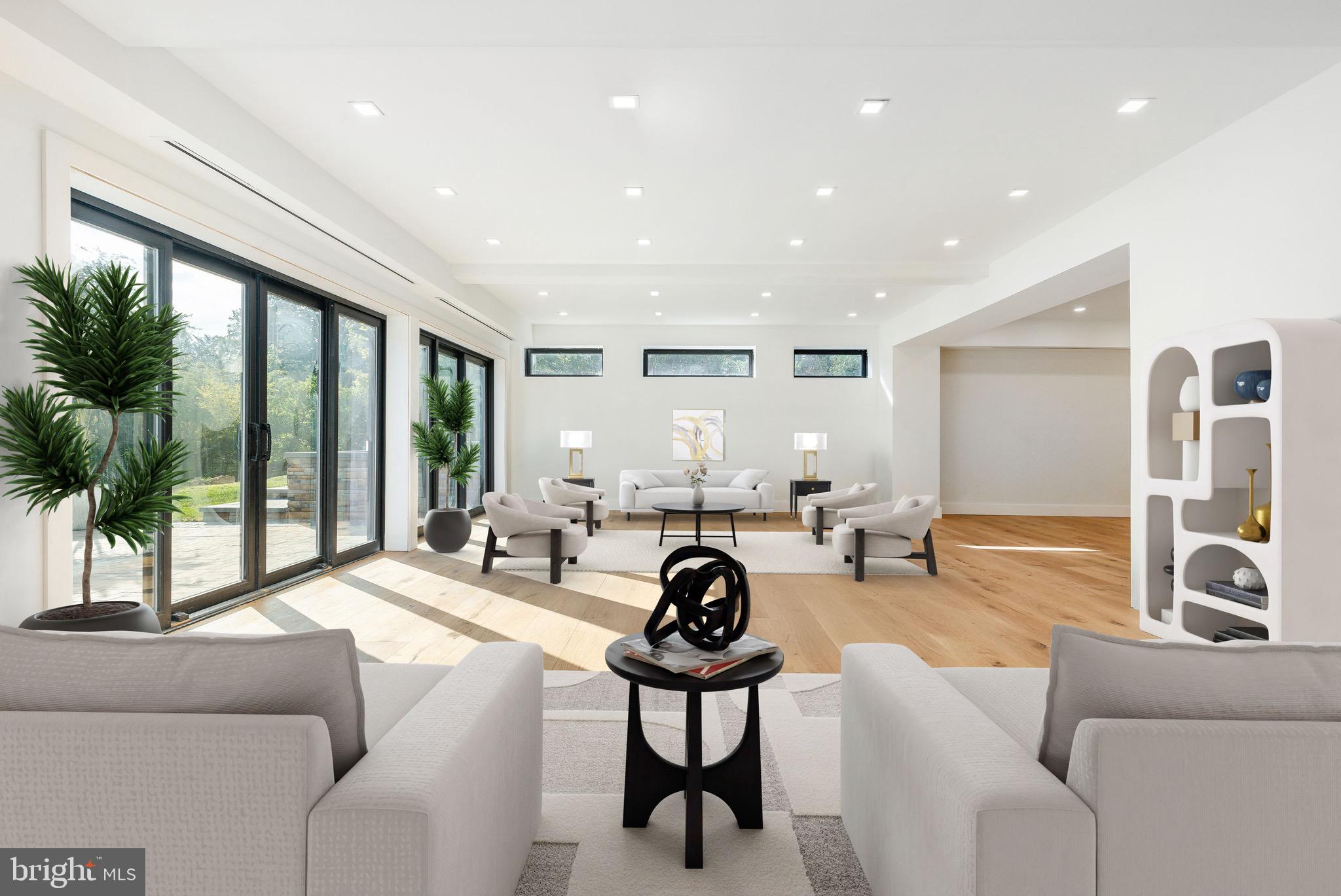 CHESTNUT HILL - Residential