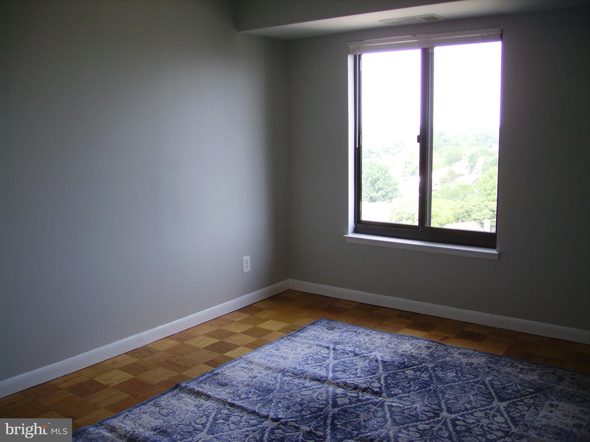 WOODLAKE TOWERS - Residential