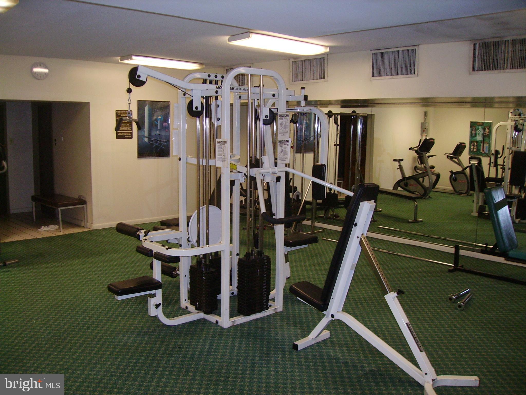 WOODLAKE TOWERS - Residential