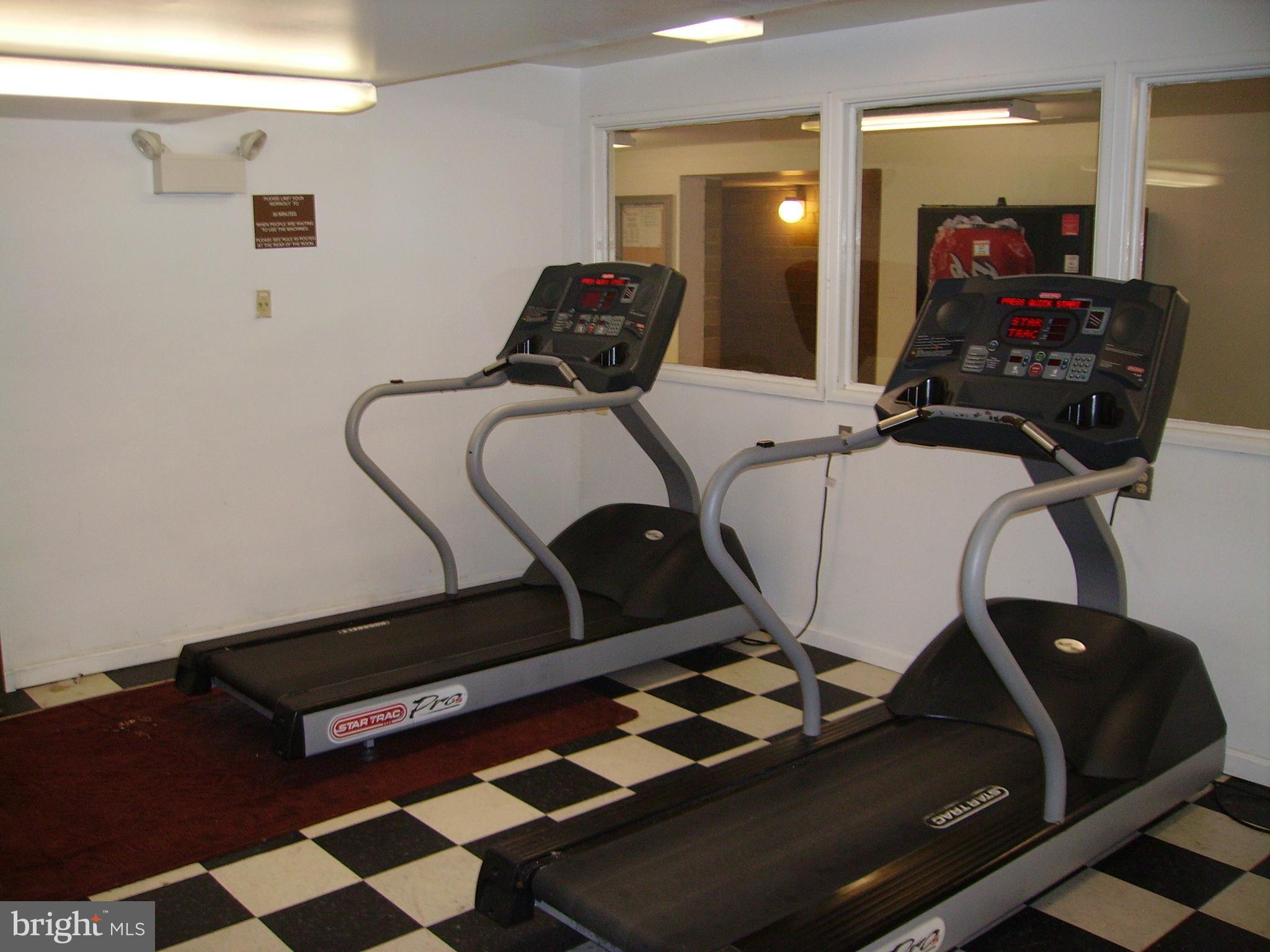 WOODLAKE TOWERS - Residential