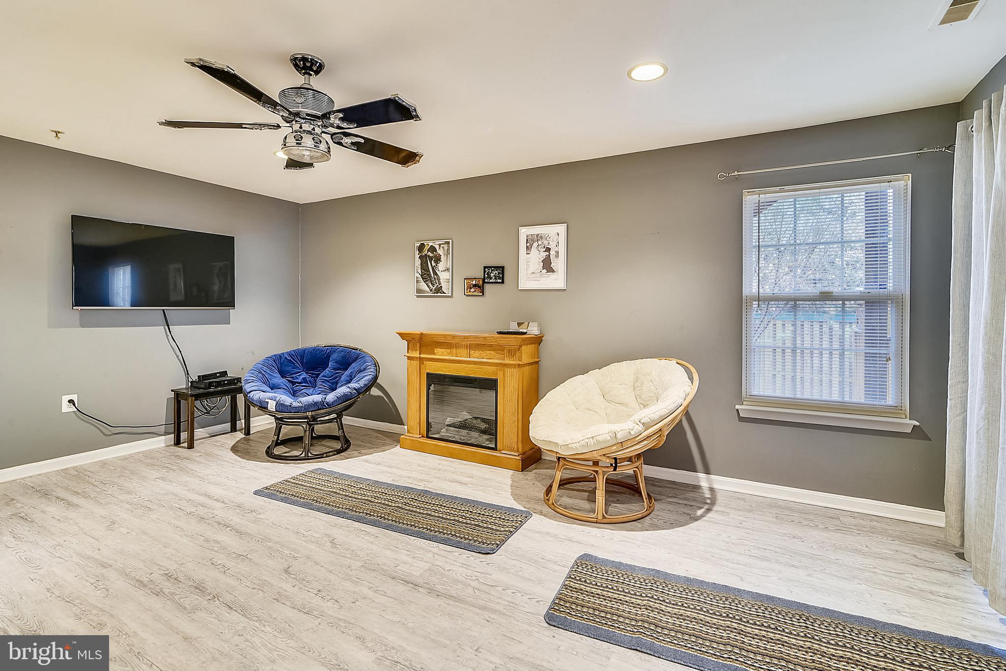 APPLEGATE NORTH - Residential