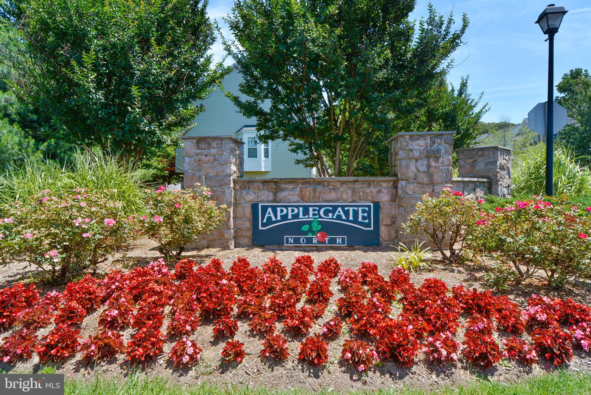 APPLEGATE NORTH - Residential