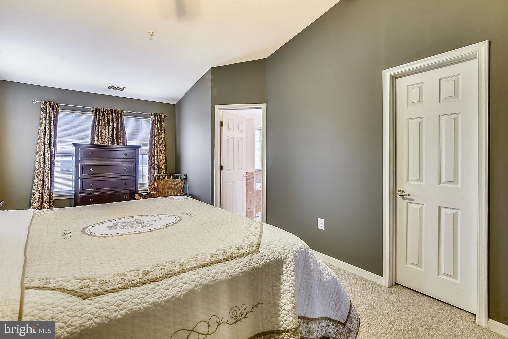 APPLEGATE NORTH - Residential