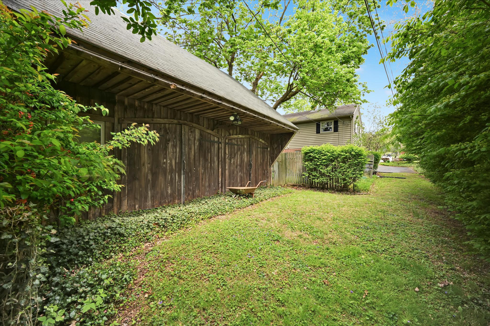 AQUILLA GARDENS - Residential