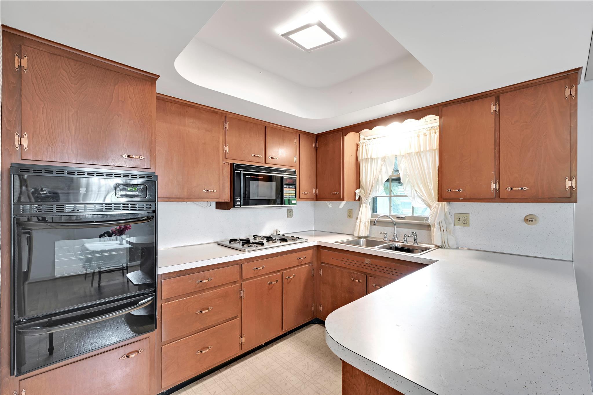 AQUILLA GARDENS - Residential