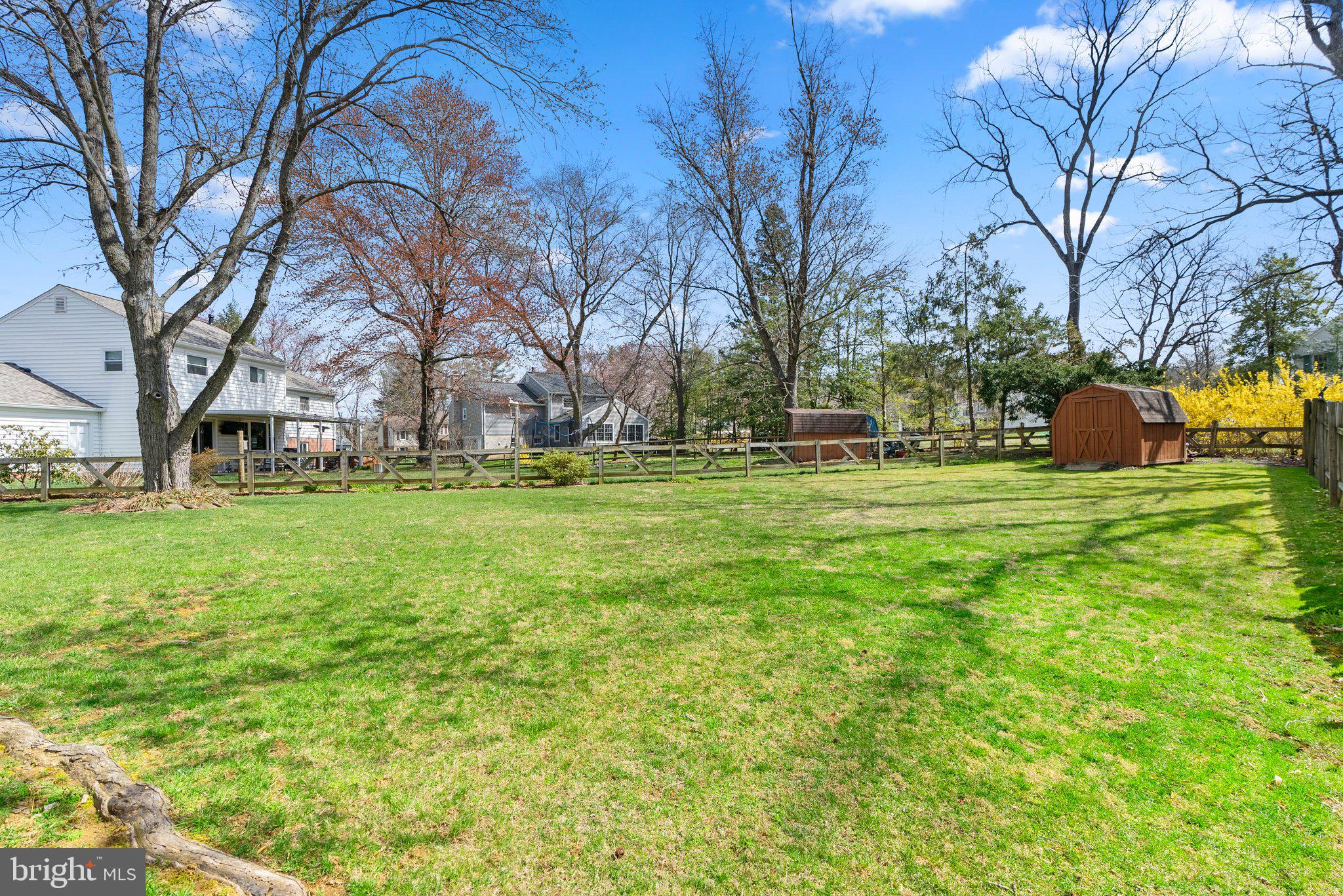 BROOKEVILLE KNOLLS - Residential