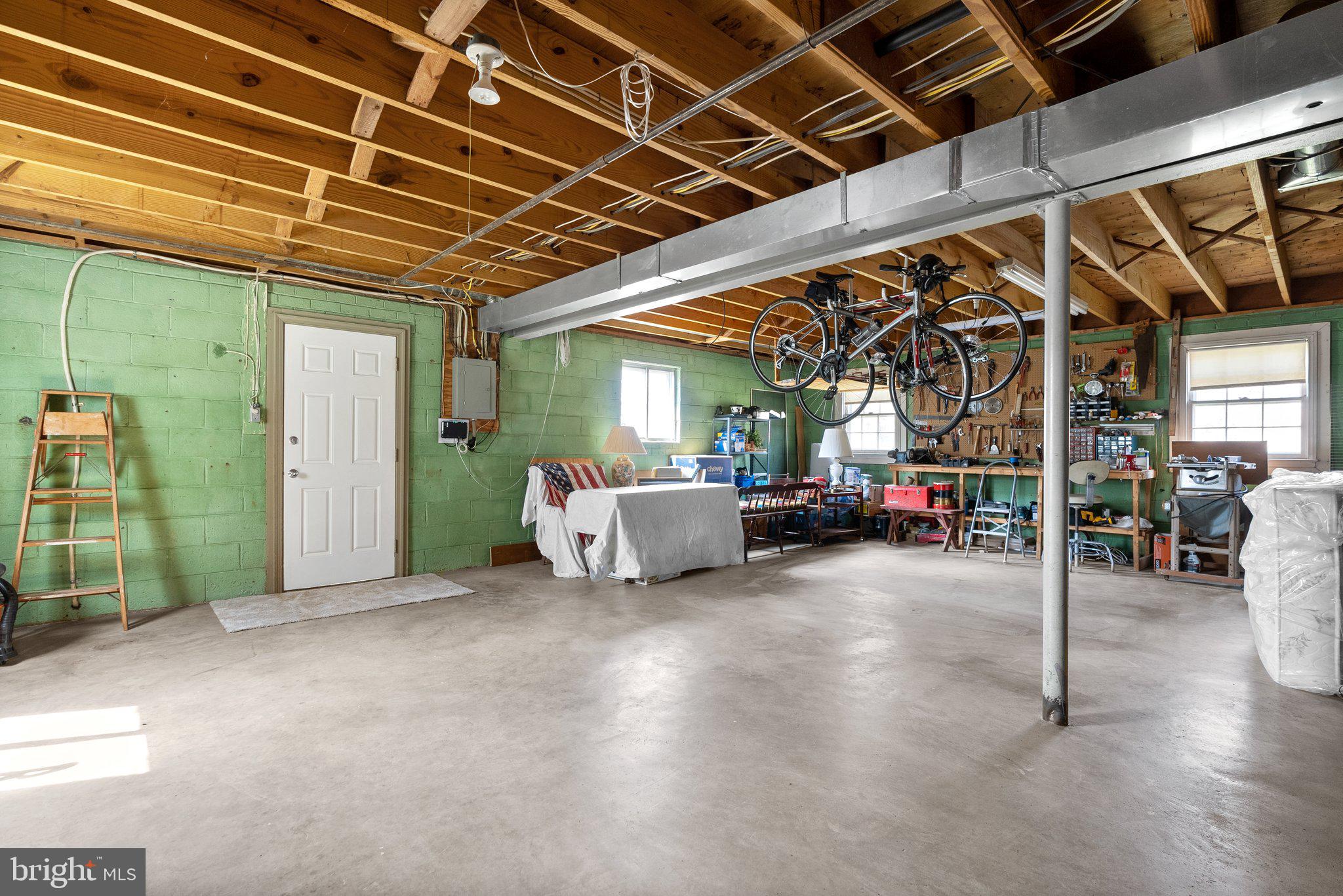 BROOKEVILLE KNOLLS - Residential