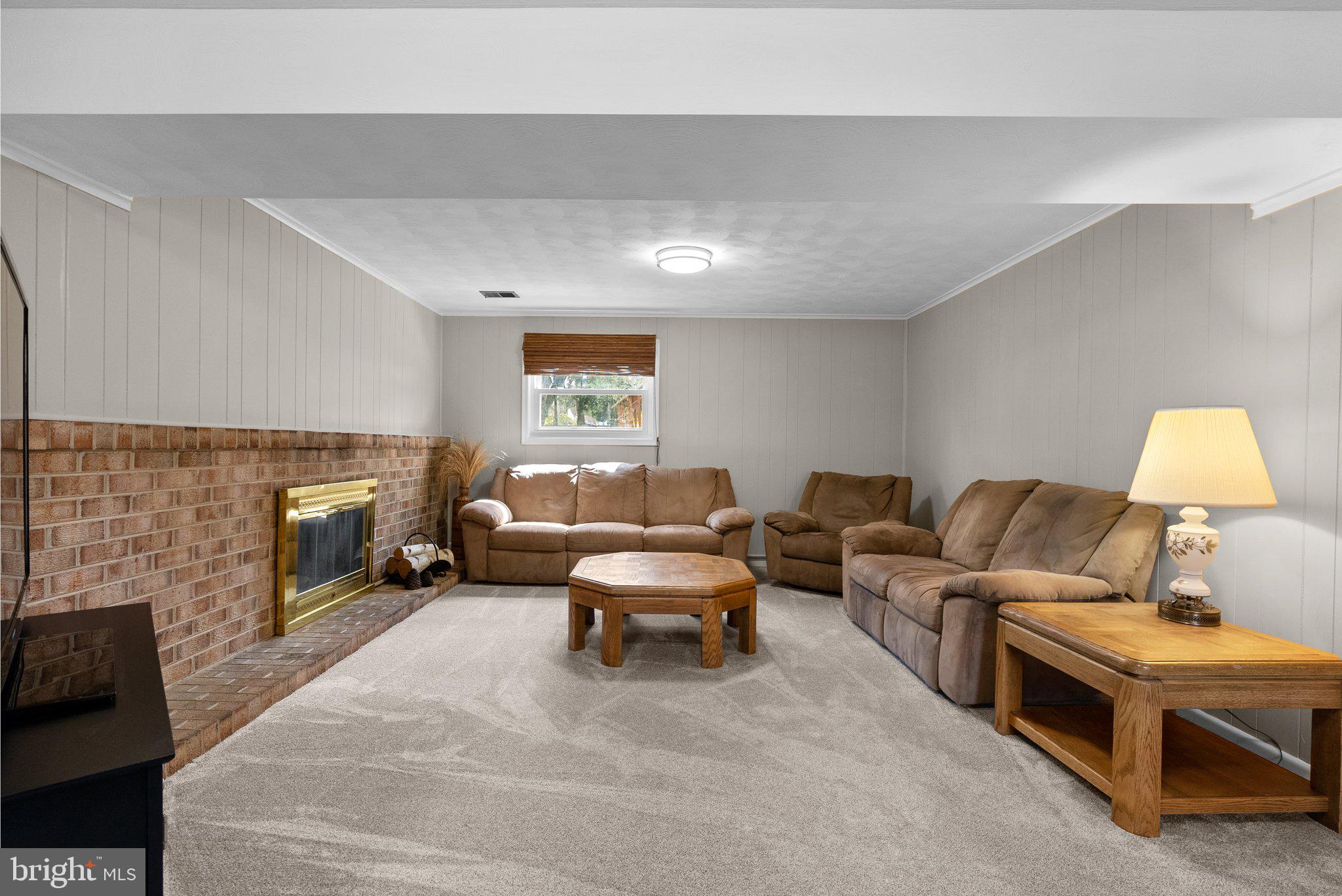 BROOKEVILLE KNOLLS - Residential