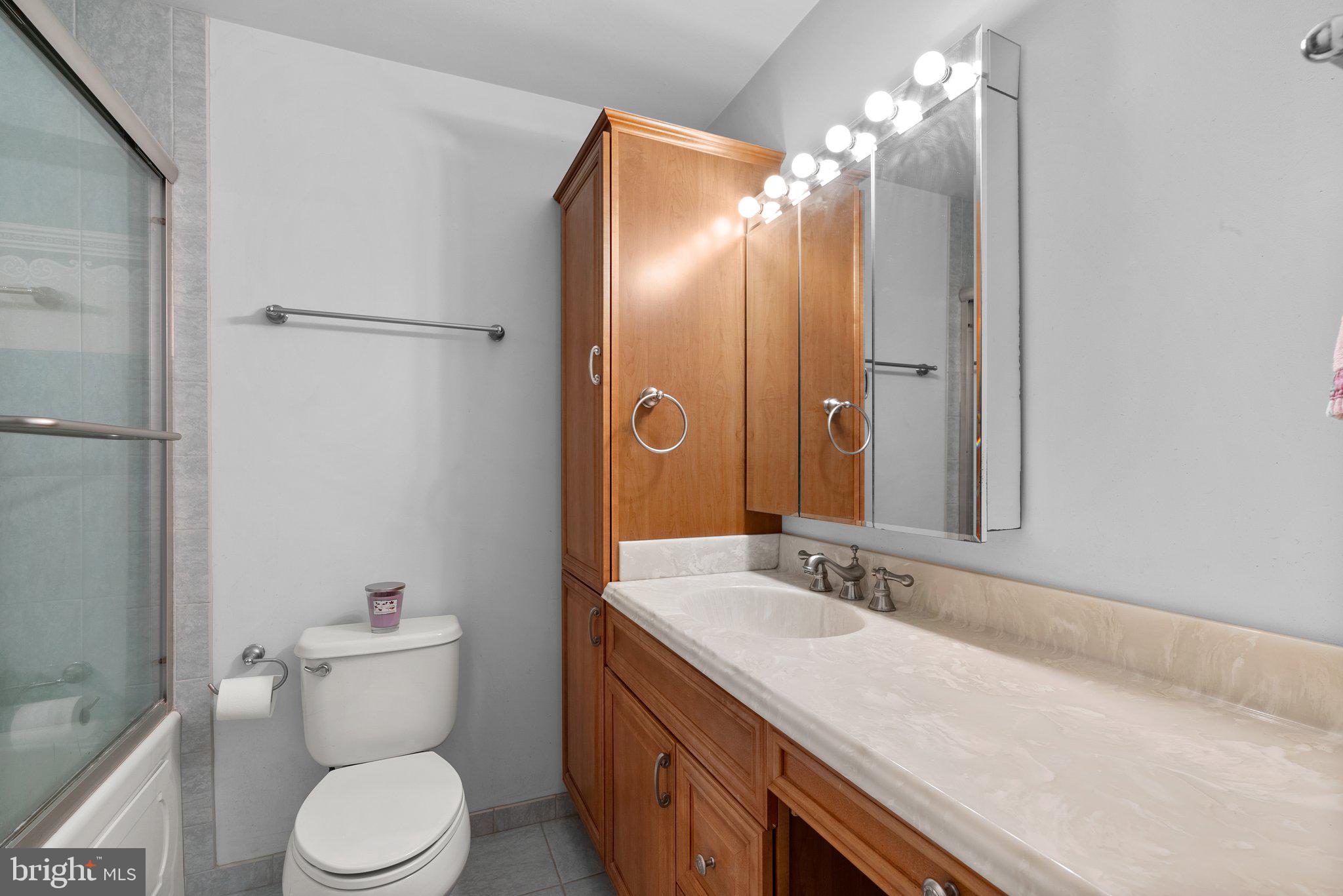 BROOKEVILLE KNOLLS - Residential