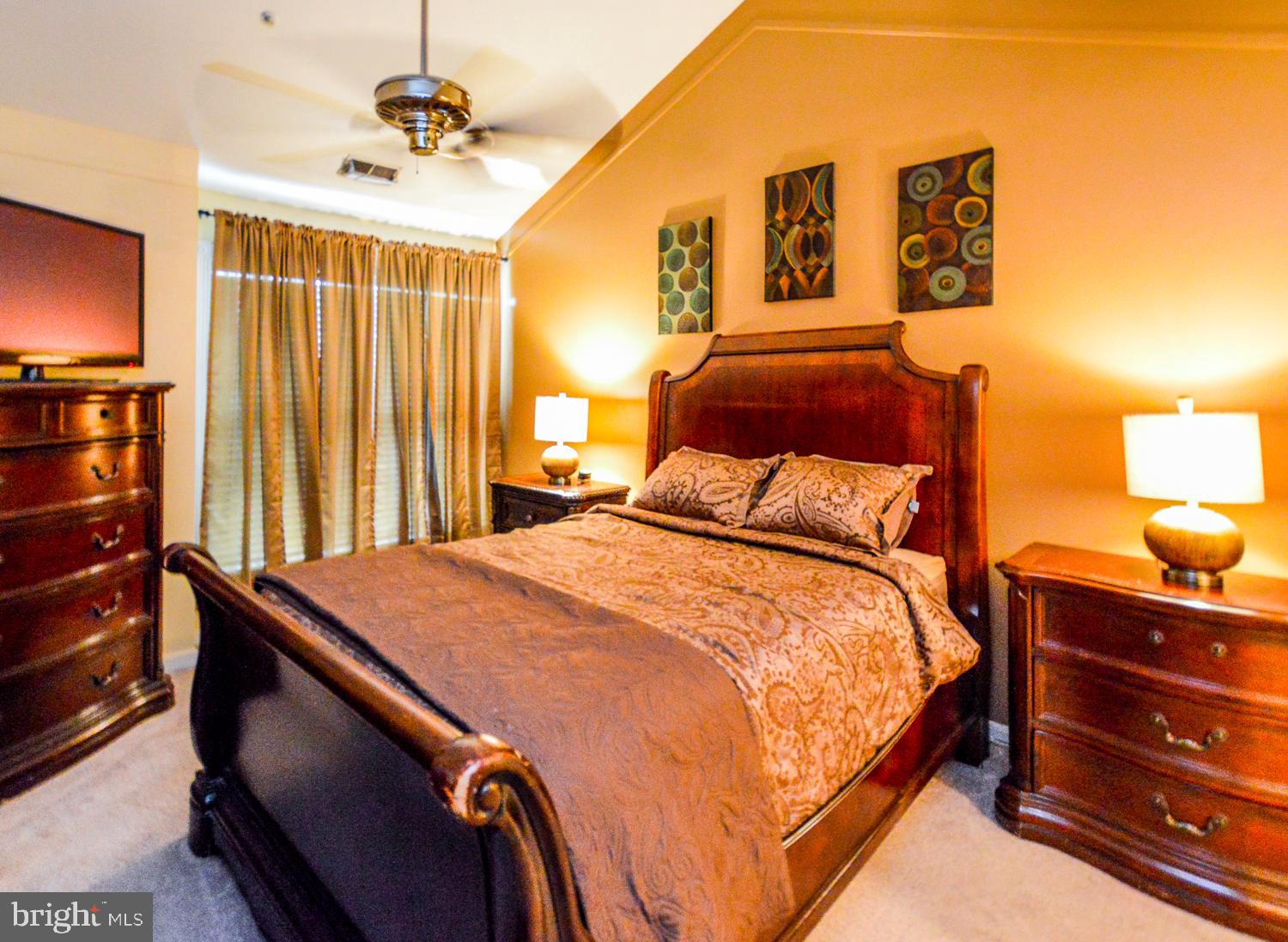 RUSSETT - Residential