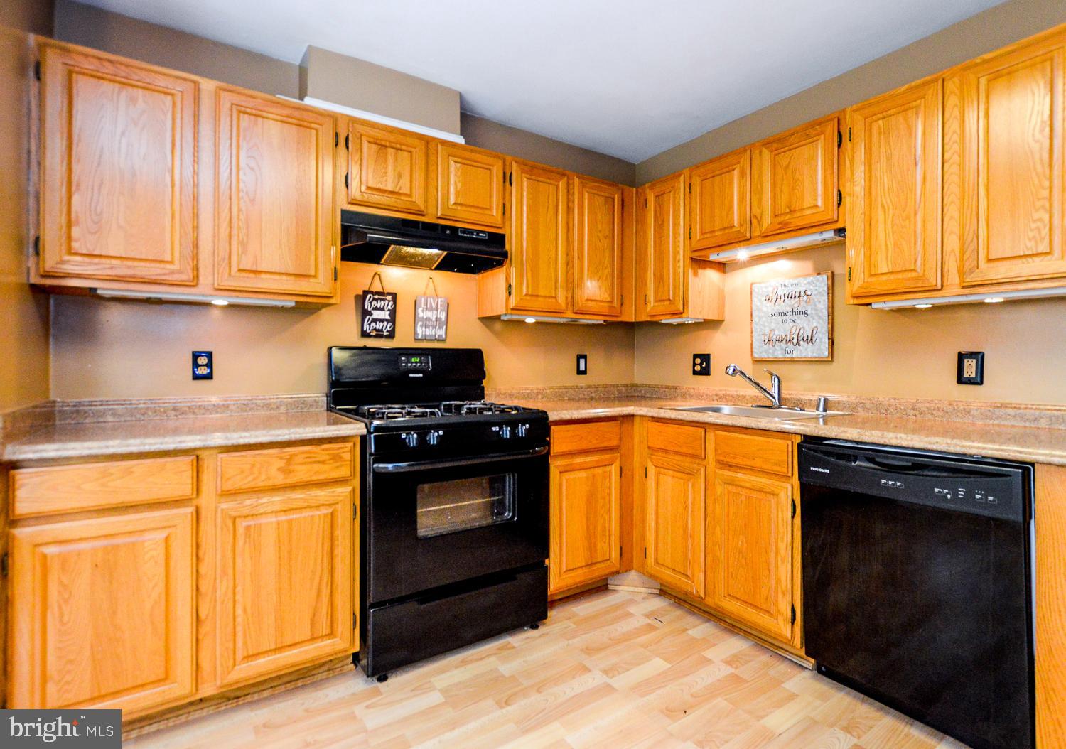 RUSSETT - Residential