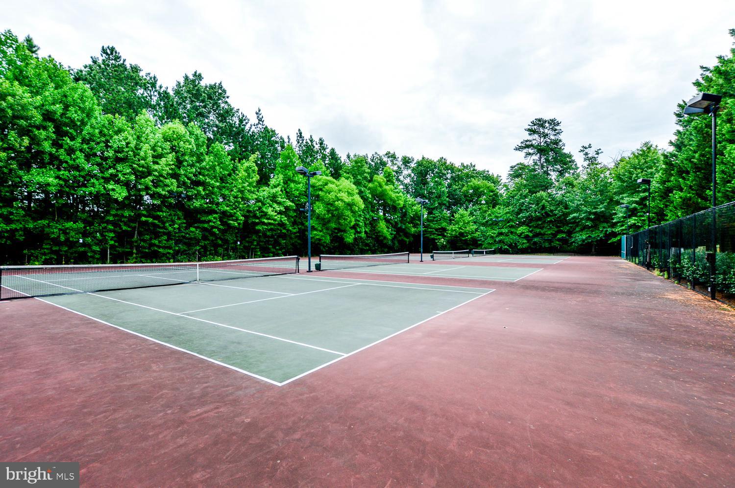 RUSSETT - Residential