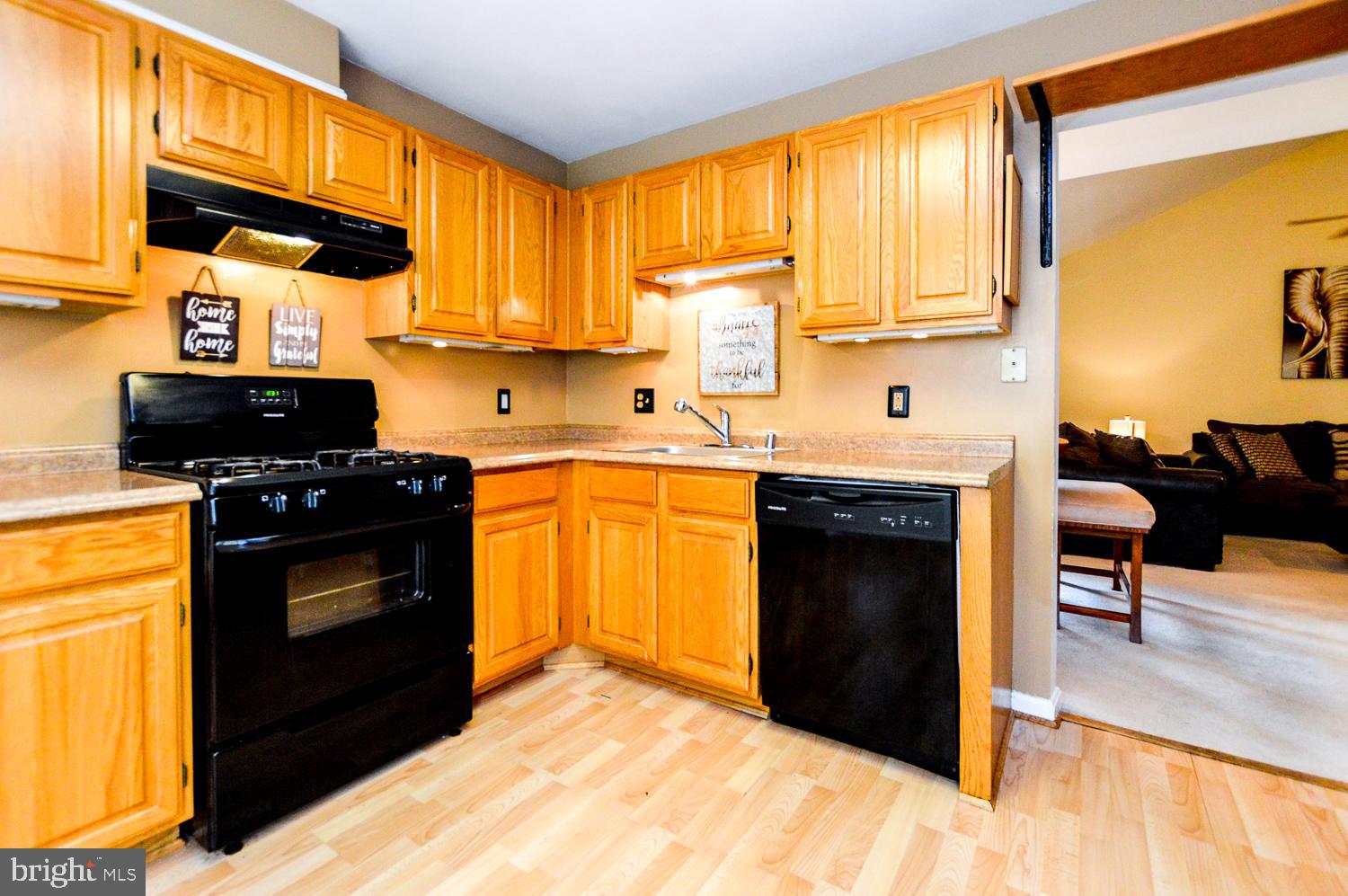 RUSSETT - Residential